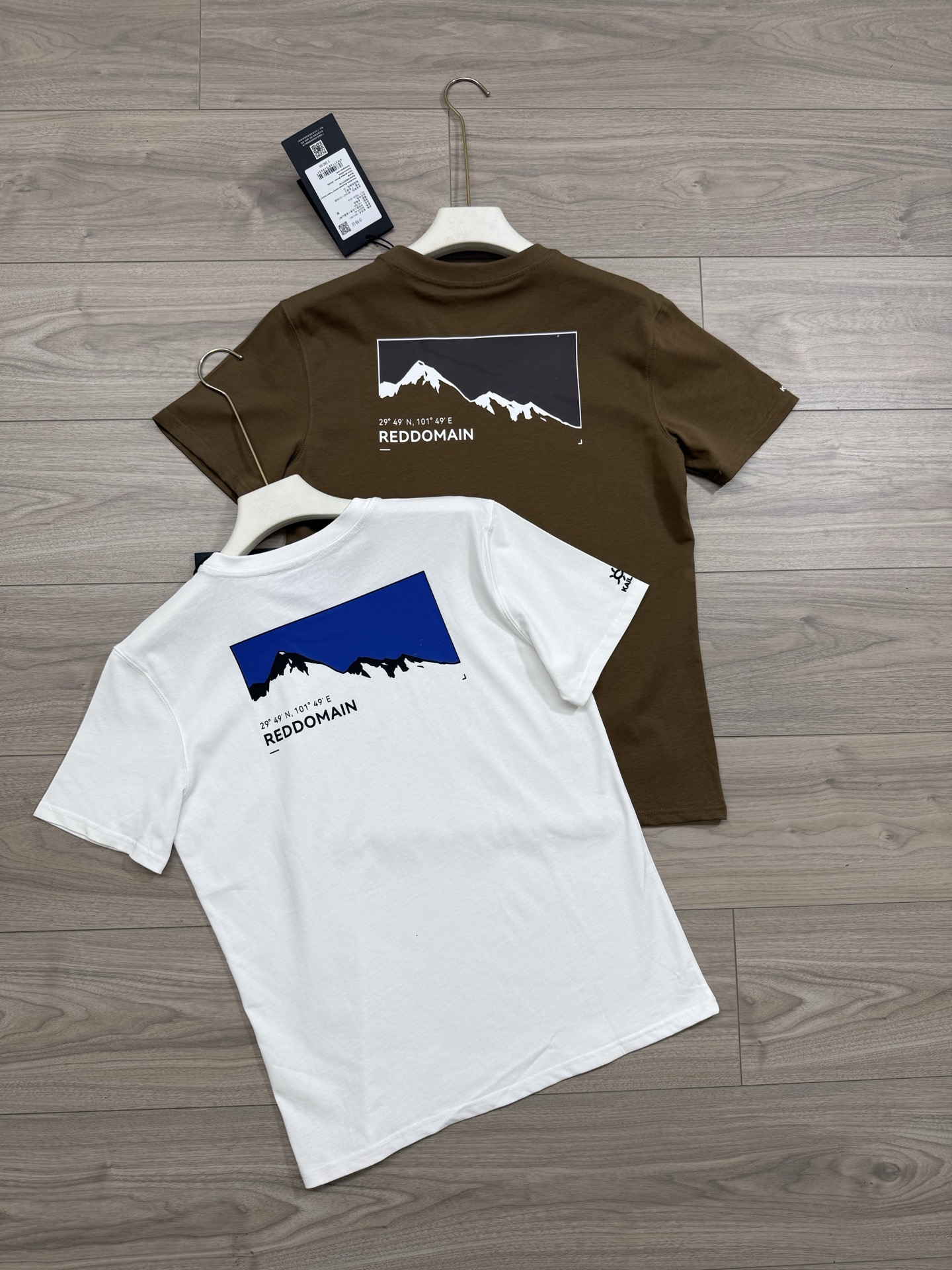 Alternative view of T-Shirt 04534