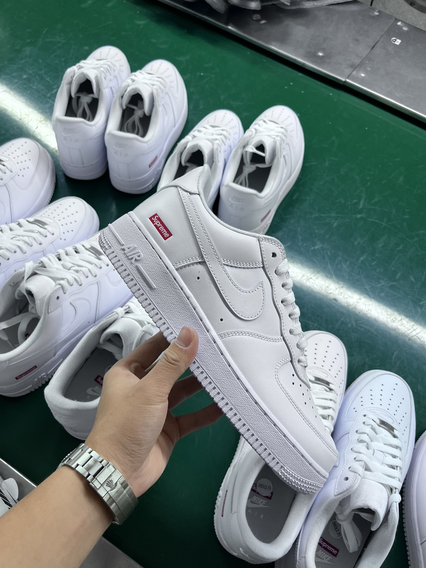 YNV55574030 Supreme x Nike Air Force 1 Low box logo 白色尺码：35.5-47