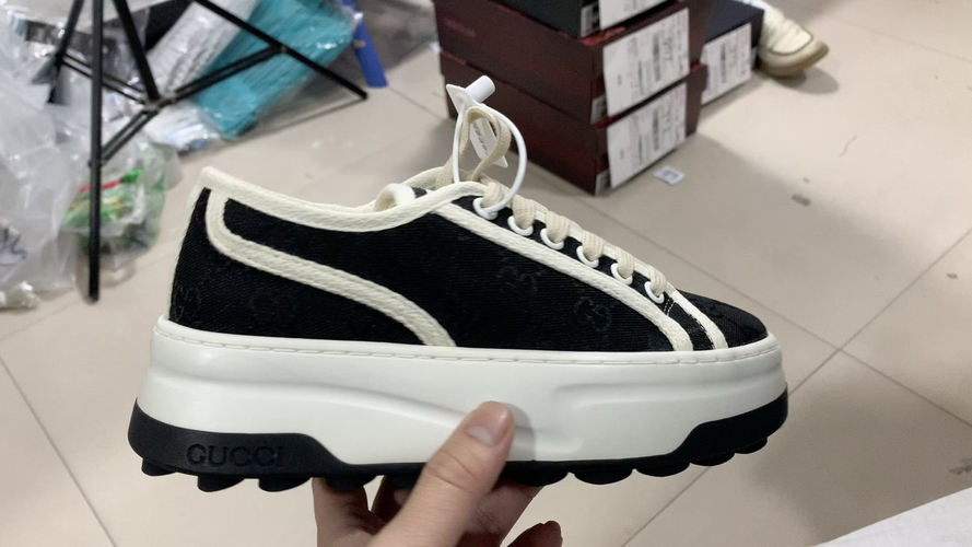 _dlf9sLtWCn-CNuQnewfgFz3VXIiWUt-AOv0f5gg