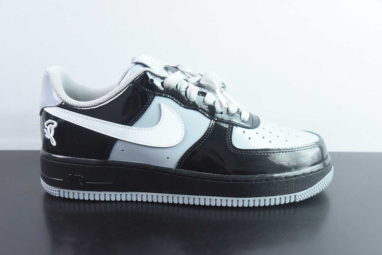 Central Cee x Nike Air Force 1 Low "Syna World" # IO9974-010 40 40.5 41 42 42.5 43 44 44.5 45 45.5 46 47.5 Scarpe