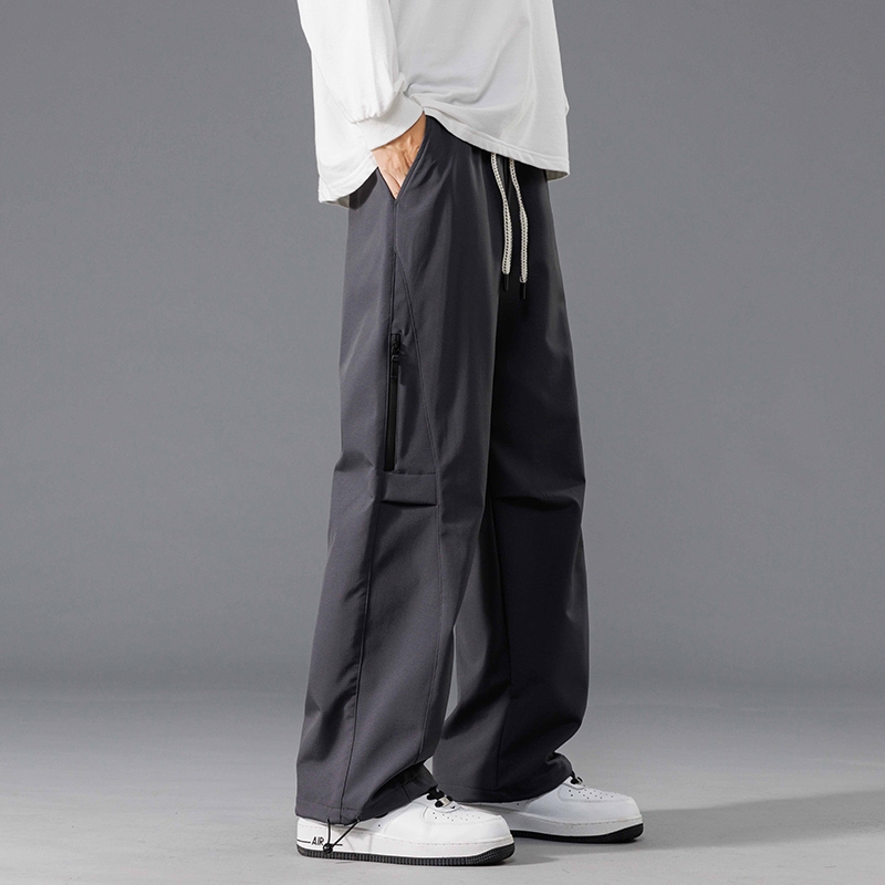 💰85    ARC'TERYX/始祖鸟伞兵裤【男女同款】 海外专柜机能休闲裤，防水冲锋裤，小红书主播推荐，上身质感满满，版型立体，完美修饰腿型，可随意日常搭配，不费劲就能穿出你的专属特色，整体好穿大方，休闲又减龄，不要错过！
颜色：黑色  灰色  棕色
尺码：M-3XL 
     裤长    腰围    脚口  
M   98       68      42  
L   100      71     43  
XL  102    74      44  
XXL104    77     45  
3XL 124   34      46  
