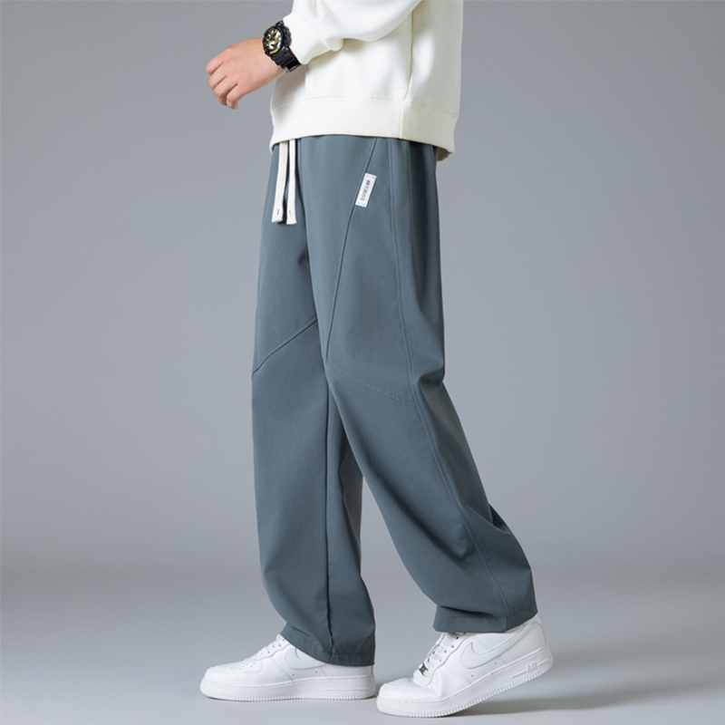 供货价:80💰『常熟热销篇章』顶级贸易货,工厂1:1定制,原包装+原吊牌
ARC'TERYX/始祖鸟伞兵裤【男女同款】 海外专柜机能休闲裤
防水冲锋裤，小红书主播推荐卫裤，上身质感满满，版型立体，完美修饰腿型，可随意日常搭配，不费劲就能穿出你的专属特色，整体好穿大方，休闲又减龄，不要错过！
颜色：黑色  灰蓝色   杏色  
尺码：M-3XL 
     裤长    腰围    脚口  
M   98       74      42  
L   100      77     43  
XL  102    80      44  
XXL104    83     45  
3XL 124   86      46  





