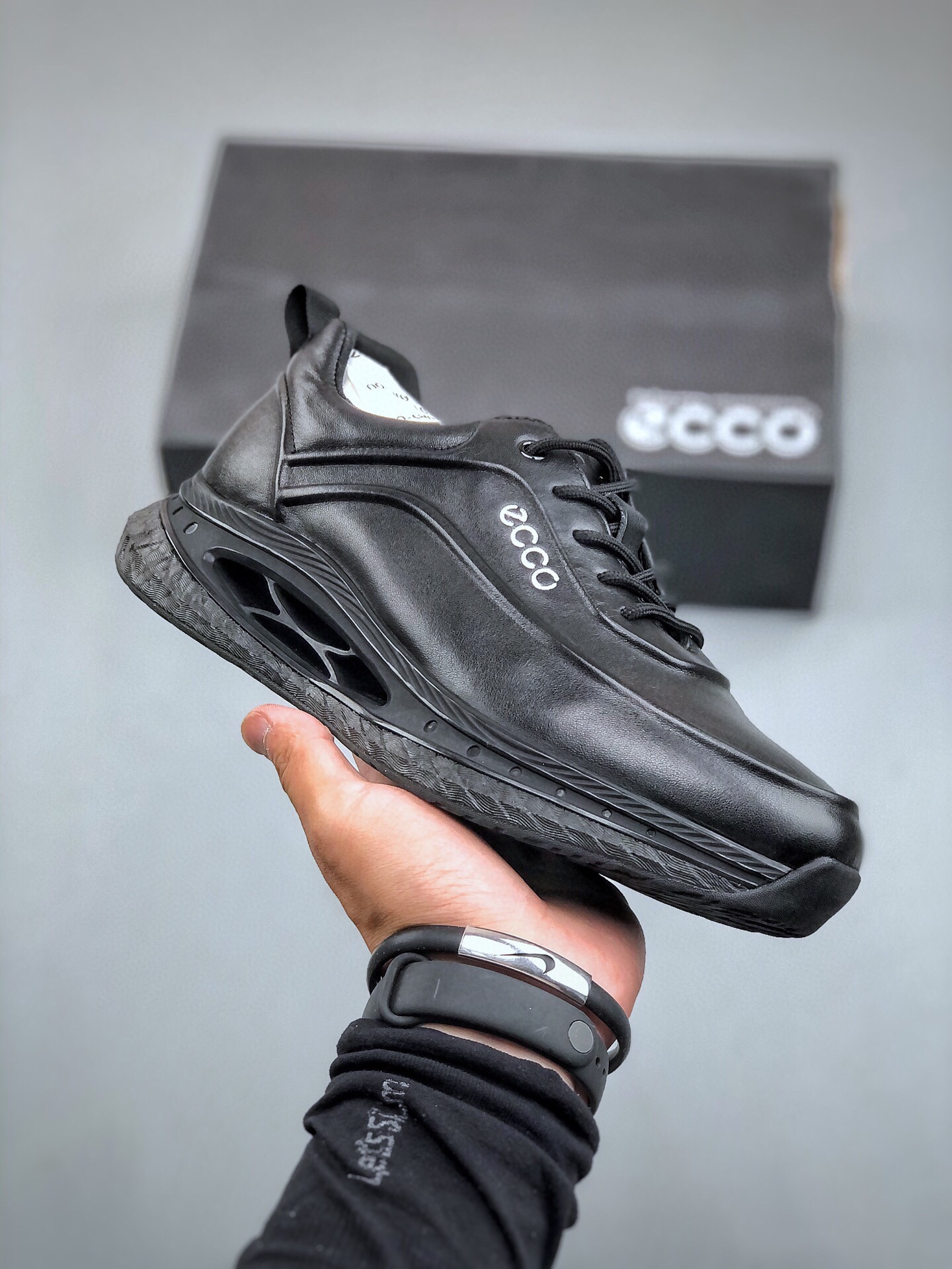 300 ECCO/爱步 广东订单品质 运动跑鞋/休闲鞋 官网同款 彩用进口皮牛材质 一比一复刻