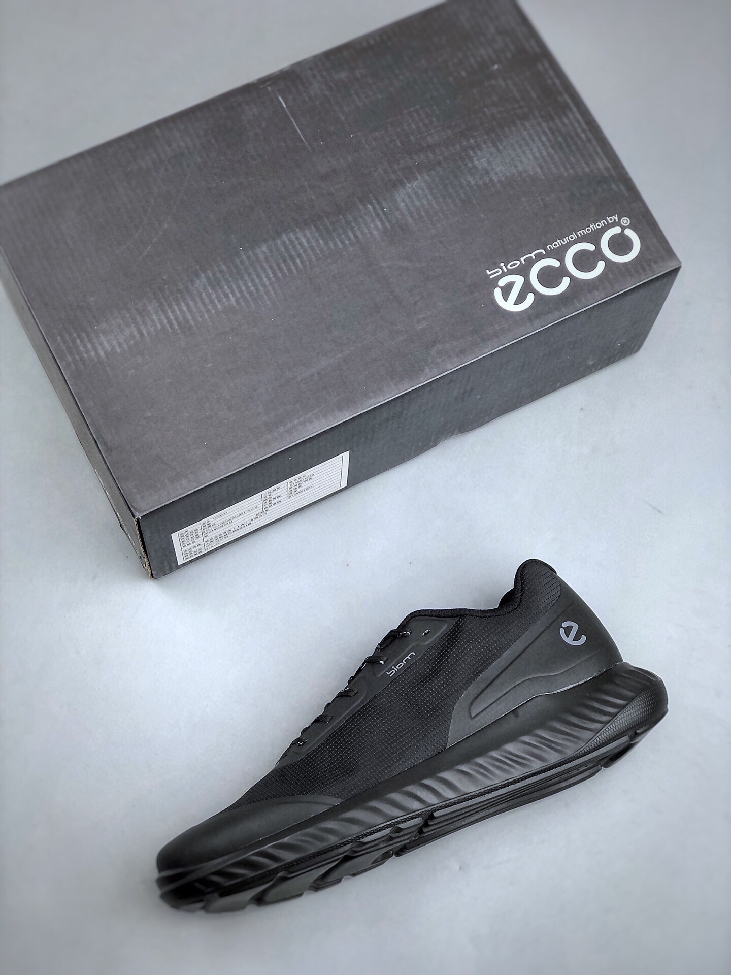300 ECCO/爱步 早秋新款 海外首发 健步系列 爱步休闲运动跑鞋/休闲鞋 5760024558