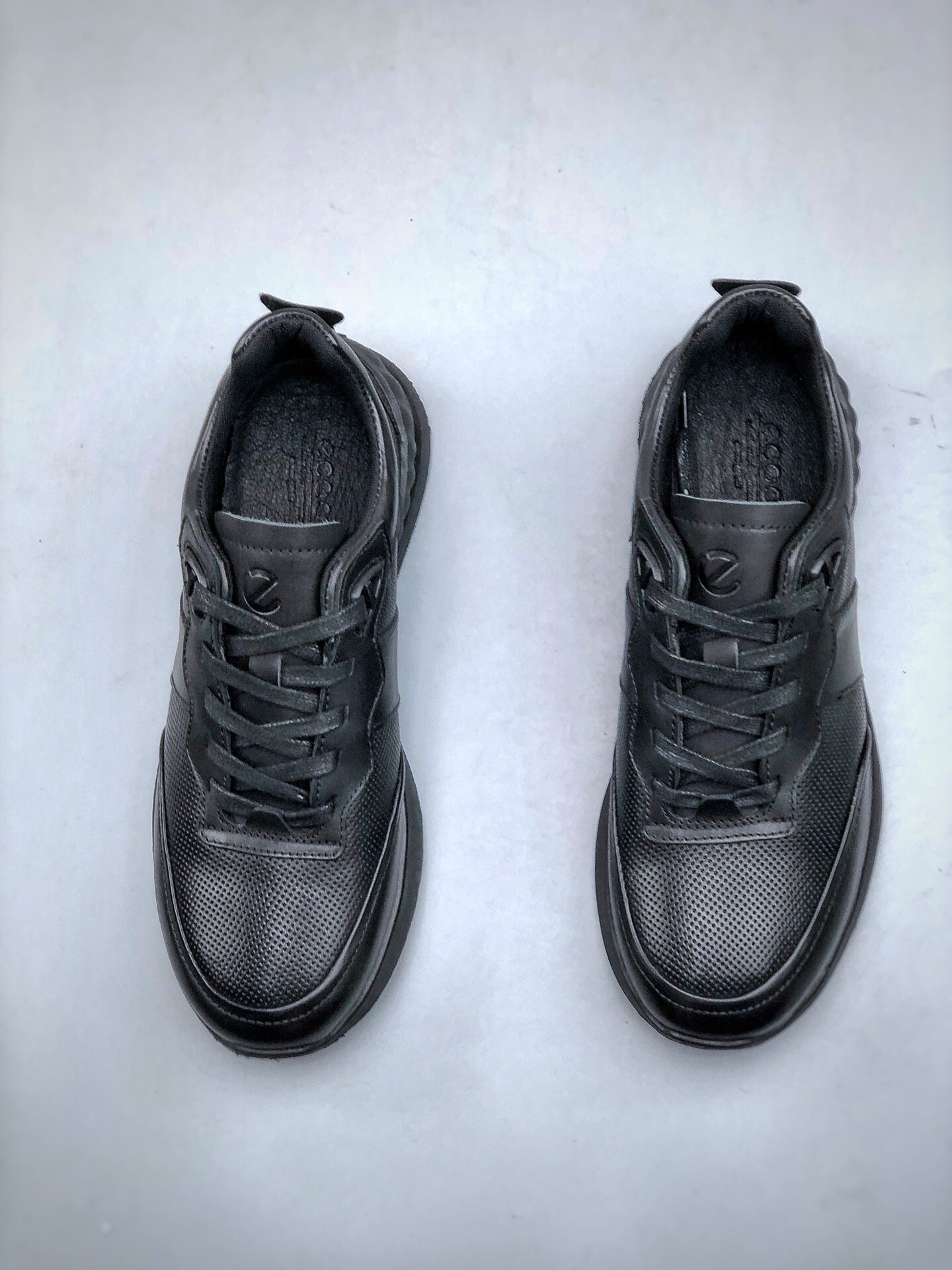 280 ECCO/爱步 经典爆款 驱动系列 休闲运动跑鞋/休闲鞋 5760022566