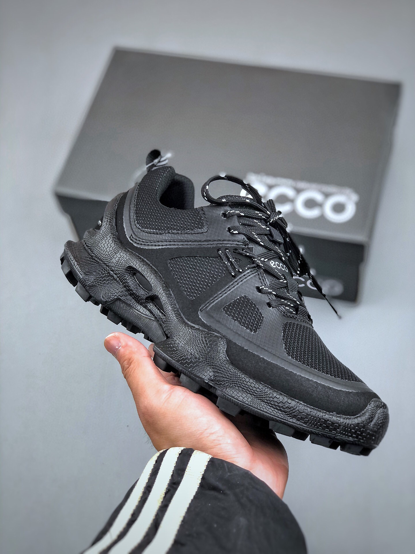 260 ECCO/爱步 官网同步 网面爆款 健步休闲运动跑鞋/休闲鞋