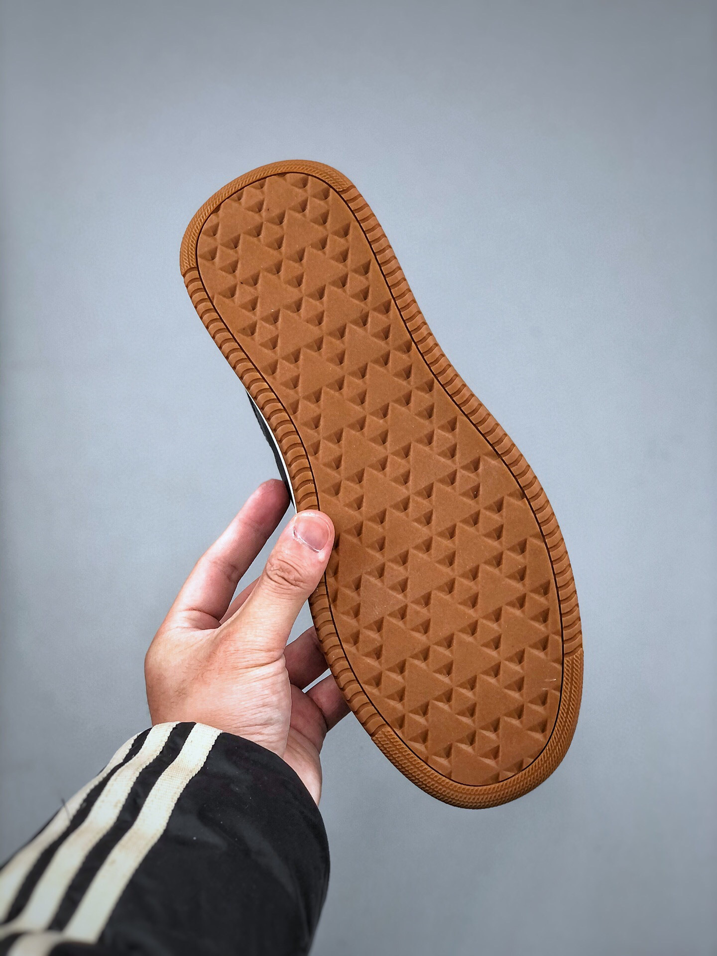 260 ECCO/爱步 广东订单品质 运动跑鞋/休闲鞋 官网同款 彩用进口皮牛材质 一比一复刻 采用独特ECCO家族制鞋工艺