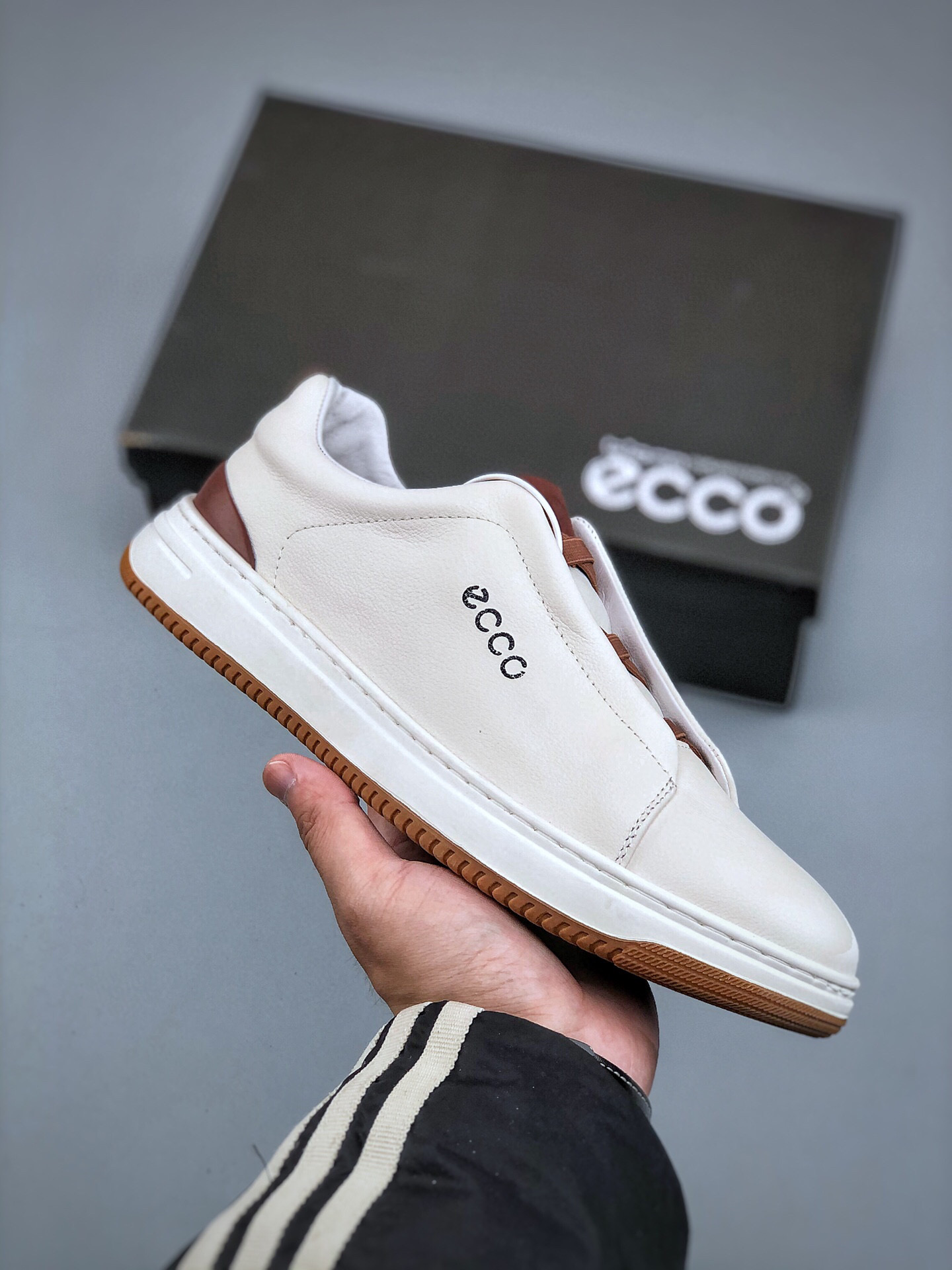 260 ECCO/爱步 广东订单品质 运动跑鞋/休闲鞋
