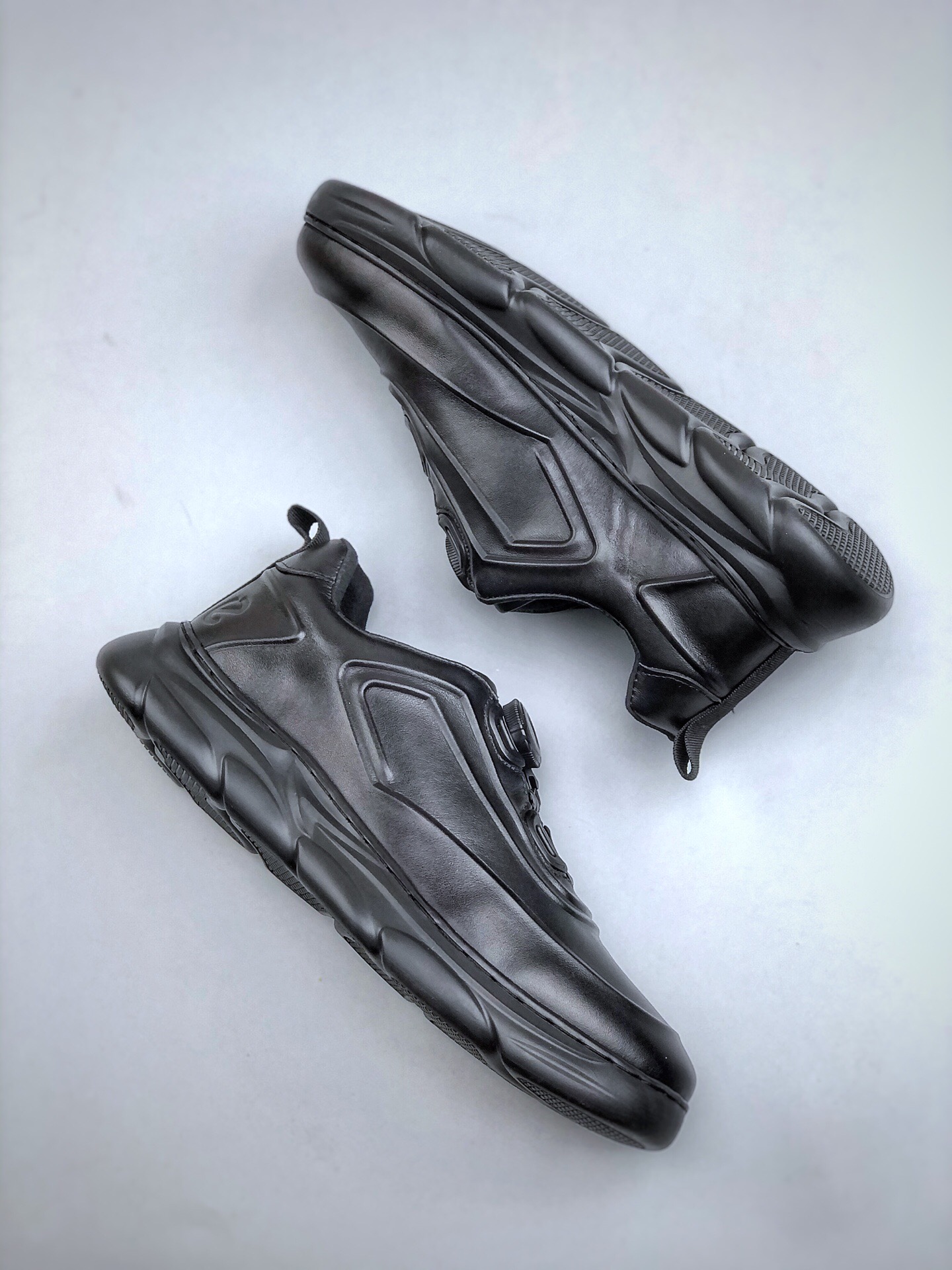 280 ECCO/爱步 经典爆款 健步系列 休闲运动跑鞋/休闲鞋 鞋面采用原厂进口头层牛皮 橡塑发泡防滑耐磨大底