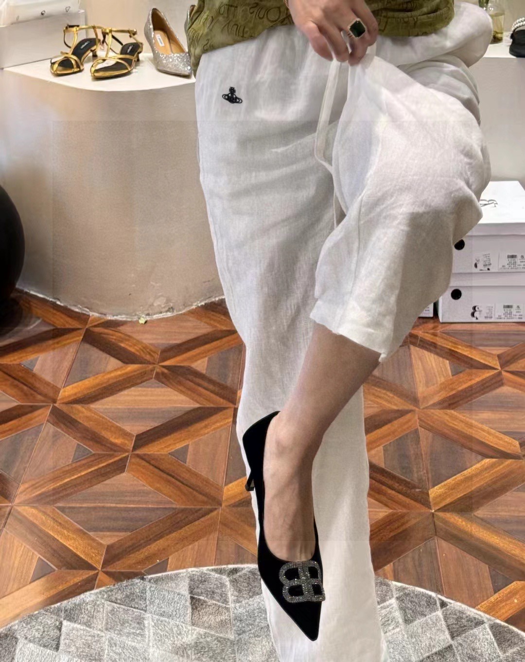 High Quality Female Linen Pants in Six Colors with Embroidered Details - 图片 6