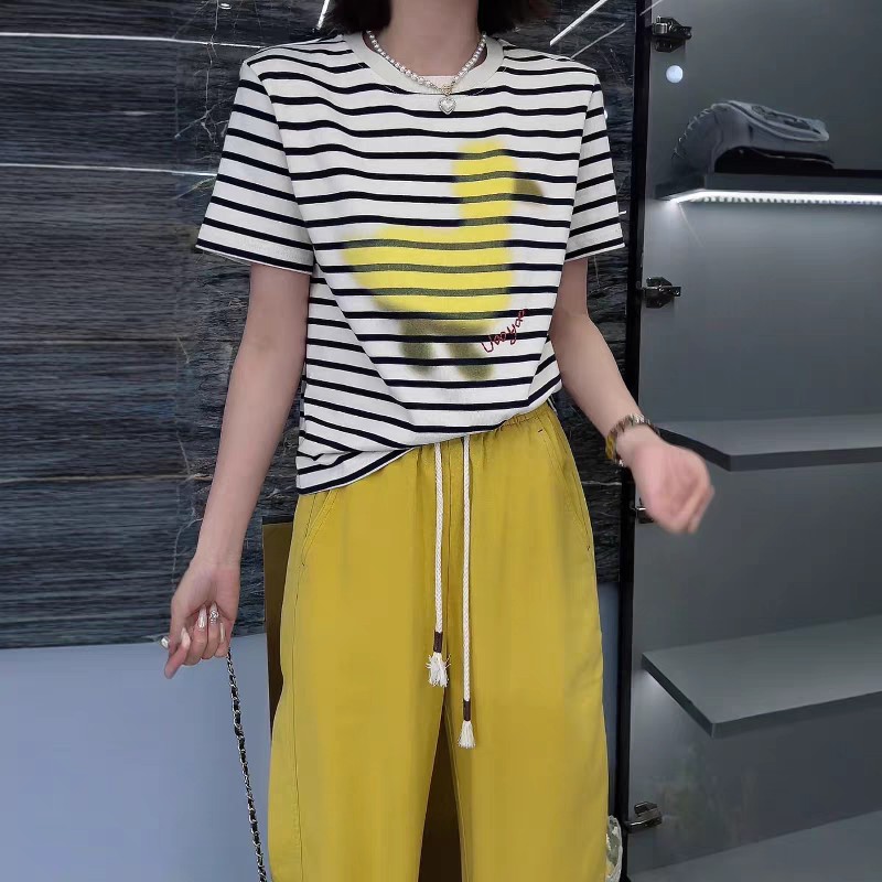 Striped Silk Crepe De Chine Tee with Duck Graphic - Casual & Chic 5 a1746754847122 2637