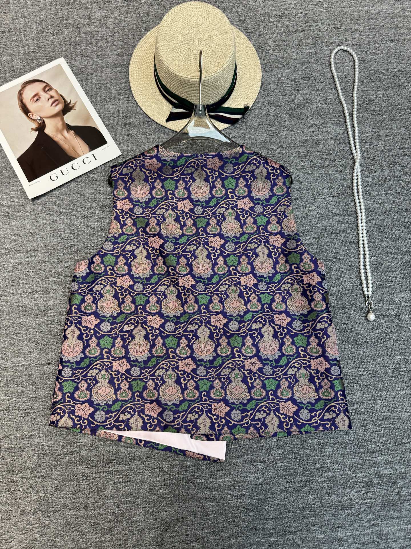 Elegant Brocade Vest with Contrast Buttons and Mesh Sleeves Top 4 i1755446244190 8940 0 3