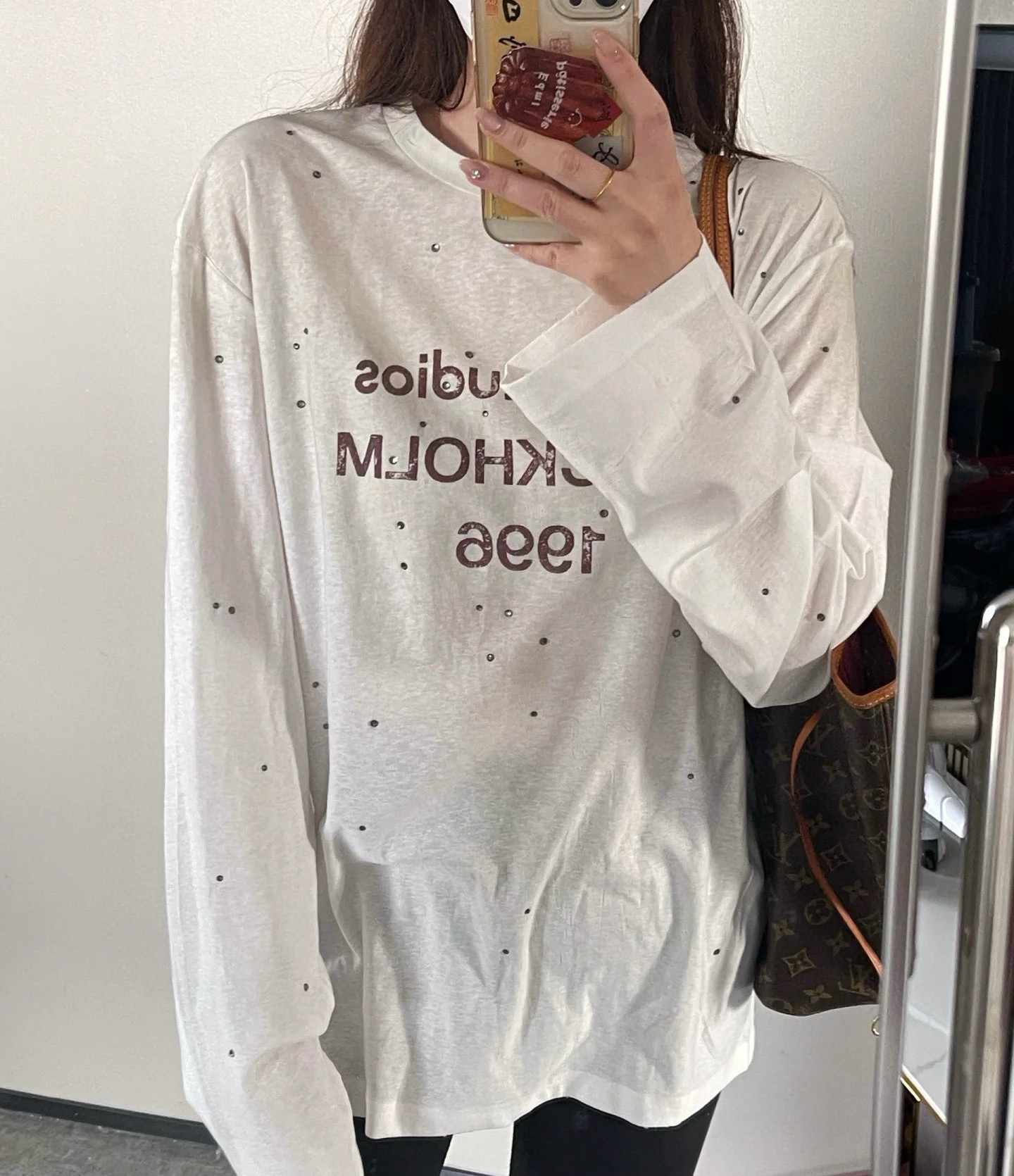 Who’s gonna reject a white acne drilling long sleeve T? White drills are so beautiful - 图片 3