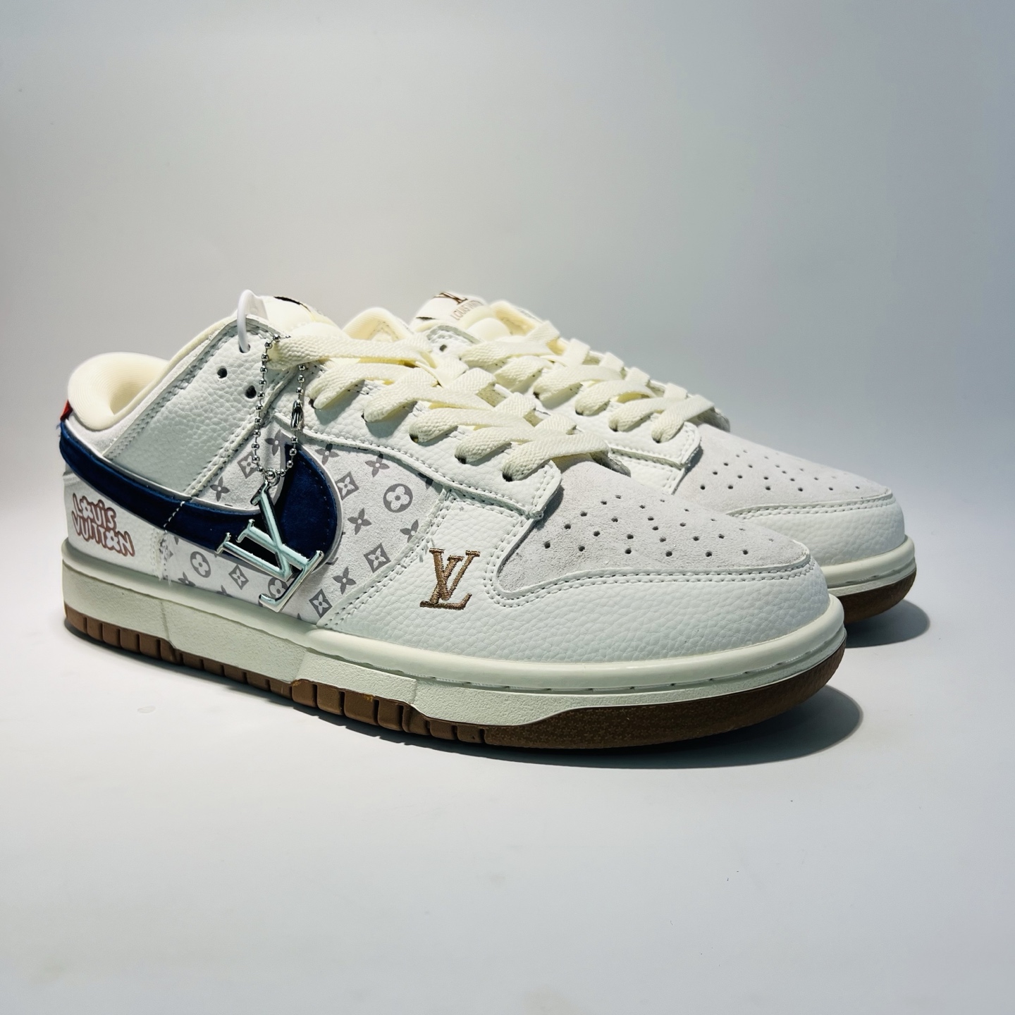 LFZ27# nike sb dunk low LV联名-白棕 高端定制 低帮休闲板鞋
货号：YF9511 907
码数：36-45（带半码）