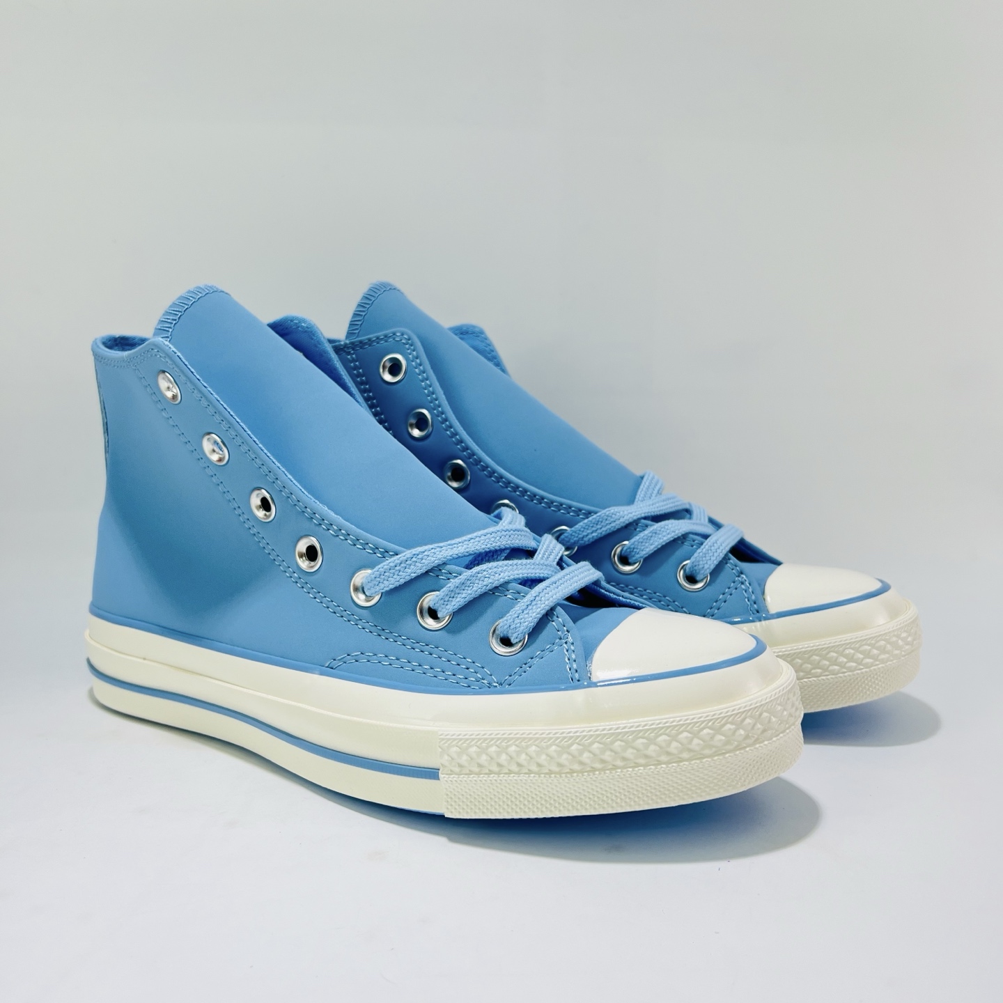 MZ15# Converse Chuck 70 经典舒适 高帮 板鞋 男款 浅蓝色 货号：A18990C 码数：35-44