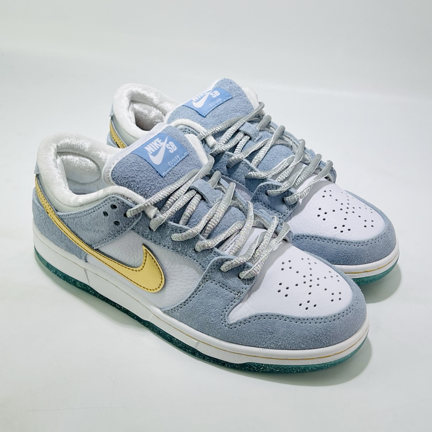 LFZ21# Nike Dunk SB SB Pro QS "Holiday Special" 帆布绒面革 冰雪奇缘 蓝色 低帮 板鞋 男女同款 蓝色 货号:DC9936-100 (带半码)