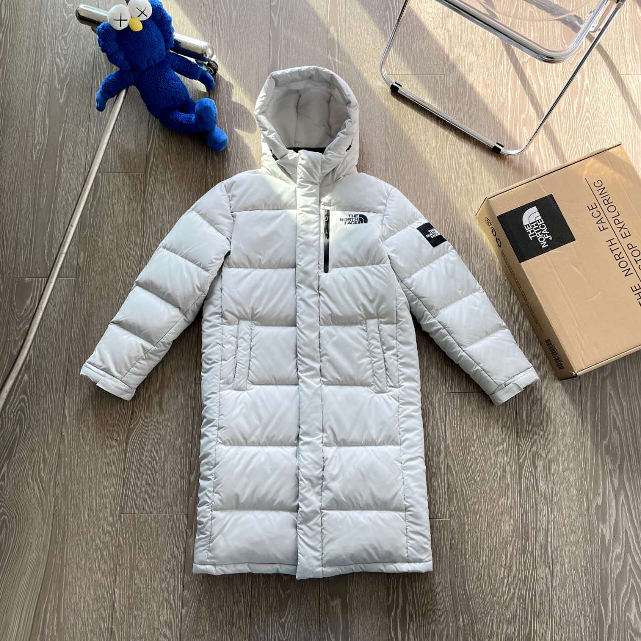 High-End North Face Puffy Suit: Ultimate Protection Against Extreme Cold - 图片 2