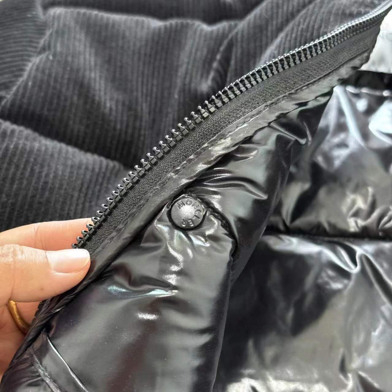 Moncler M.U.S.R.F.G.MT.U.N.S.S. Collection: High-Quality Fashion with Superior Warmth and Style - 图片 5