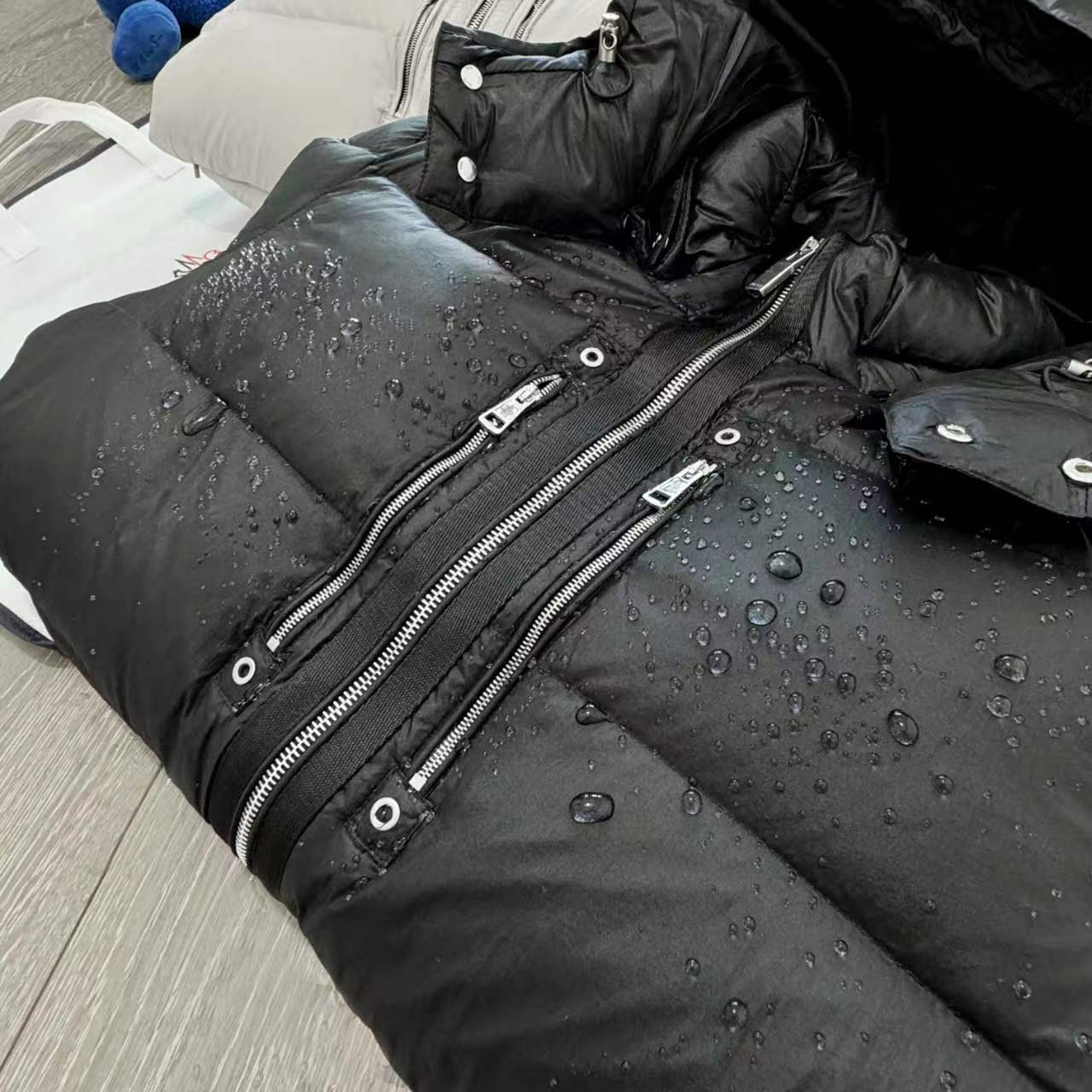 High-Quality Alyx Klon Winter Vest with Unique Design and Superior Warmth - 图片 7
