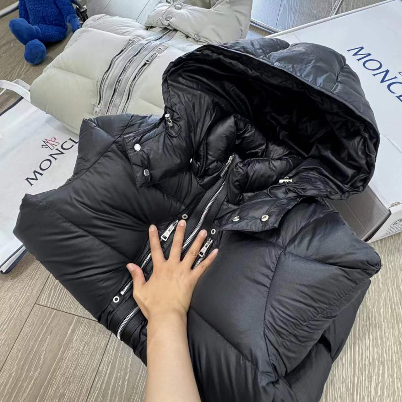 High-Quality Alyx Klon Winter Vest with Unique Design and Superior Warmth - 图片 8