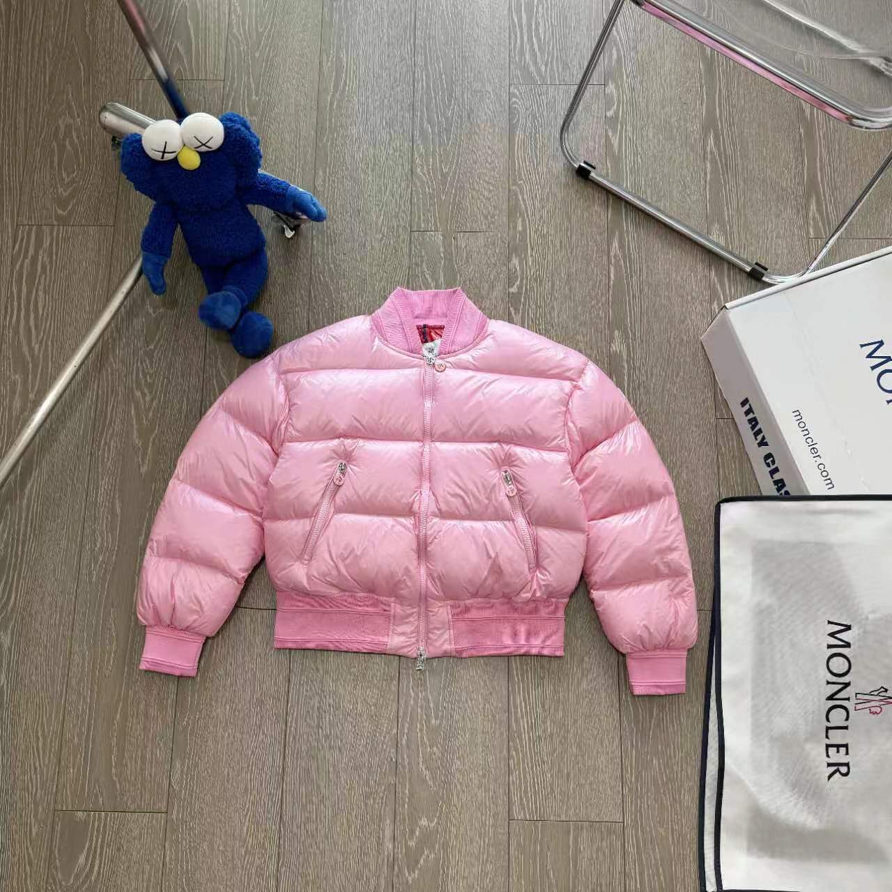 Moncler/Moncho Yilin Puffed Pilot Coat: Stylish Short Baseball Jacket for Girls - 图片 3