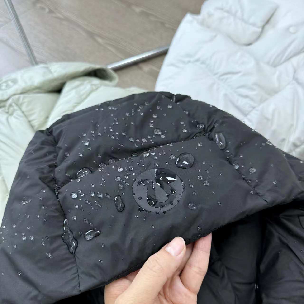 Lululemon Wunderpuff Jacket: Warm, Stylish, and Functional Winter Gear - 图片 6