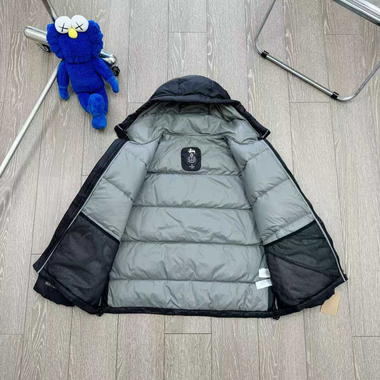 Stussy Micro Ripstop Down Parka: Features, Sizes, and Specifications - 图片 5