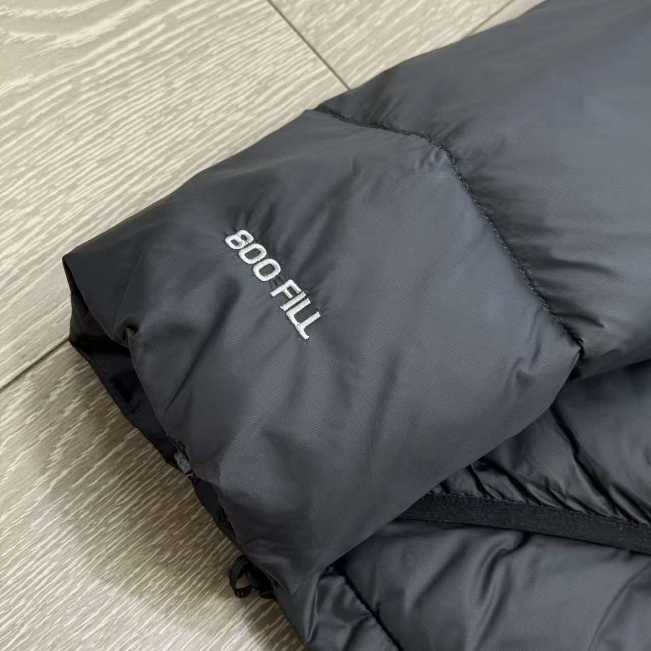 Stussy Micro Ripstop Down Parka: Features, Sizes, and Specifications - 图片 9
