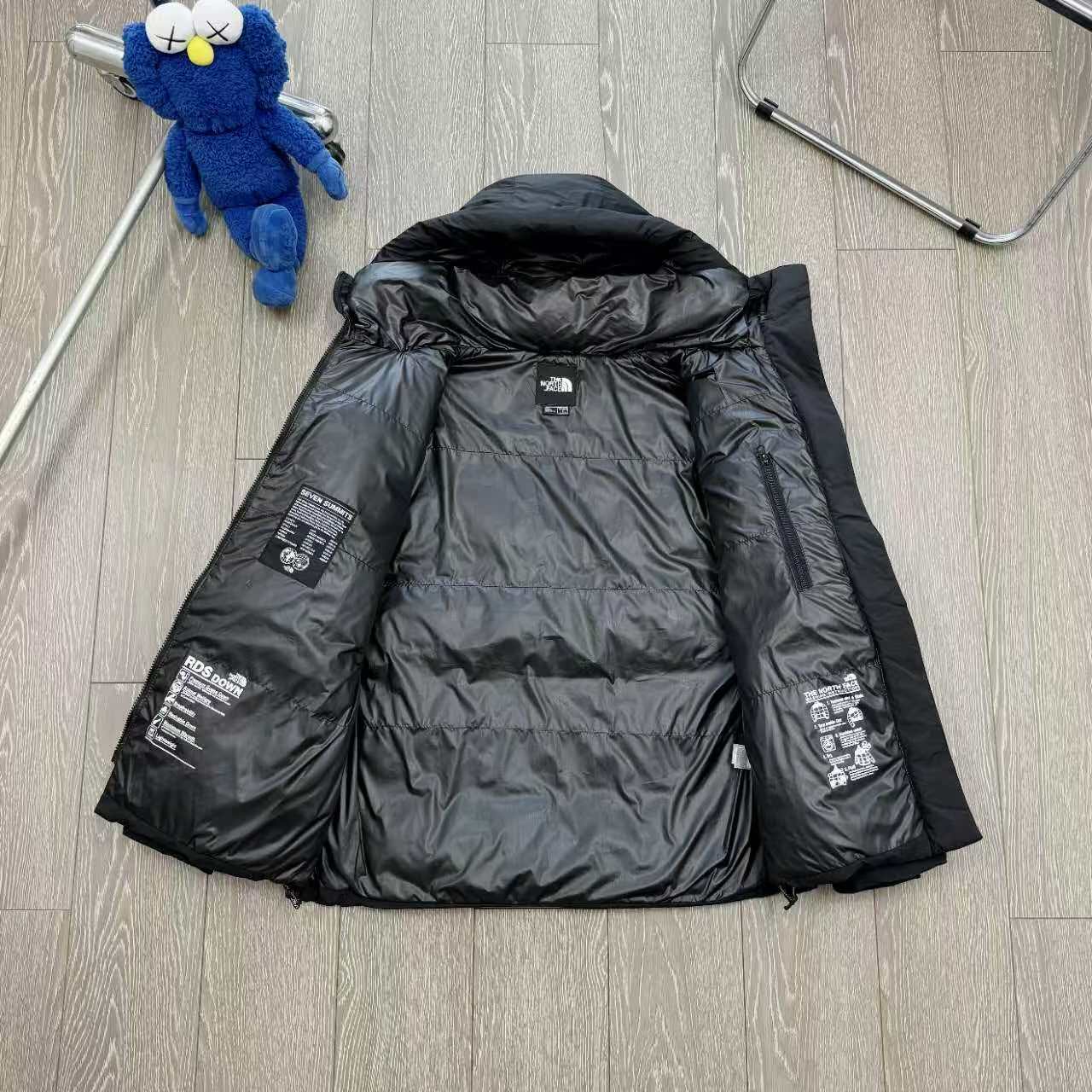 The North Face Himalayan Polar Series: Fashionable Heating with Street Elements. - 图片 5