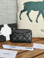 Chanel Portefeuilles Porte-Cartes Cuir de vache 1 Chanel Portefeuilles Porte-Cartes Cuir de vache