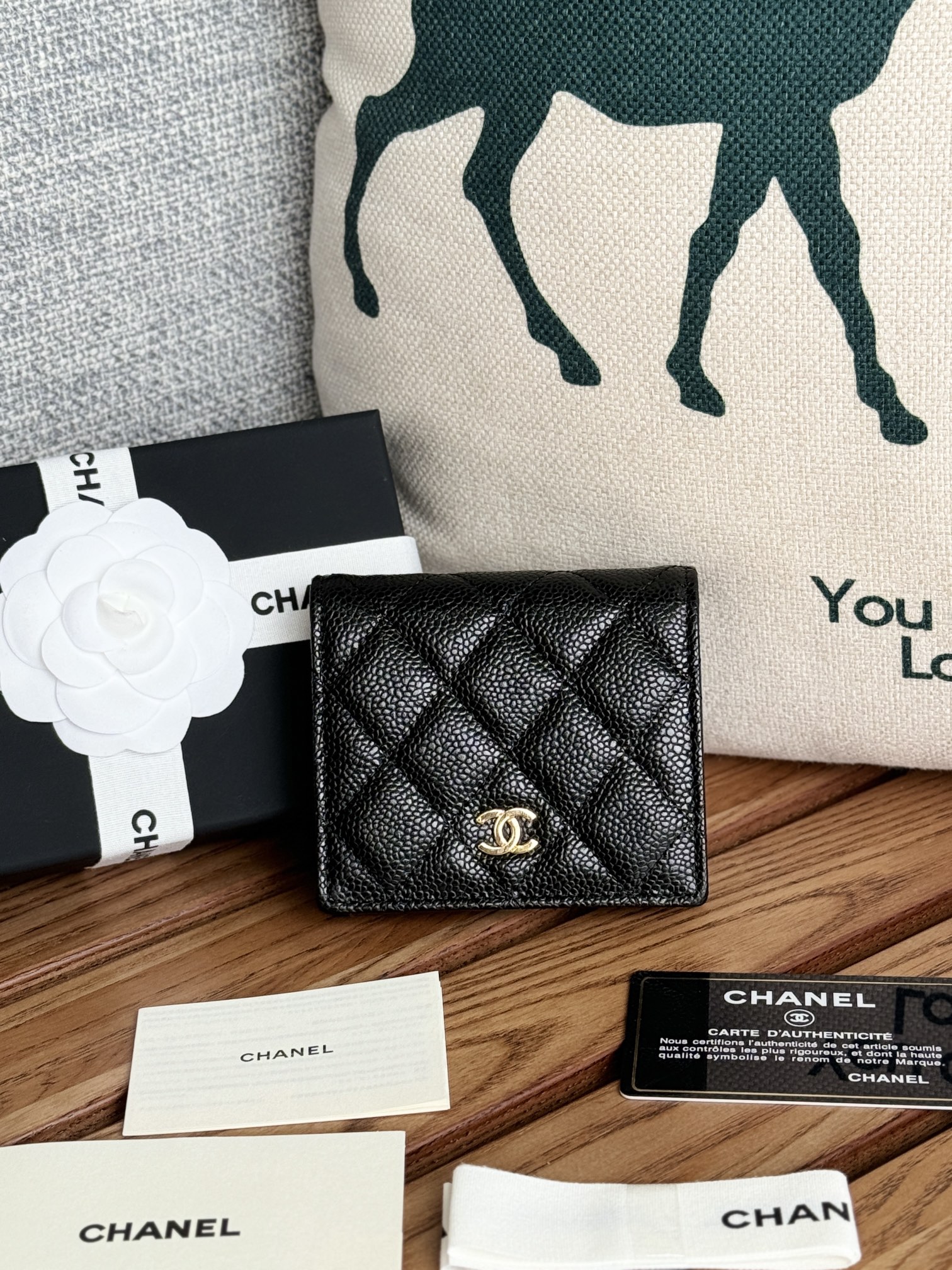 Chanel Wallet Cowhide A84028