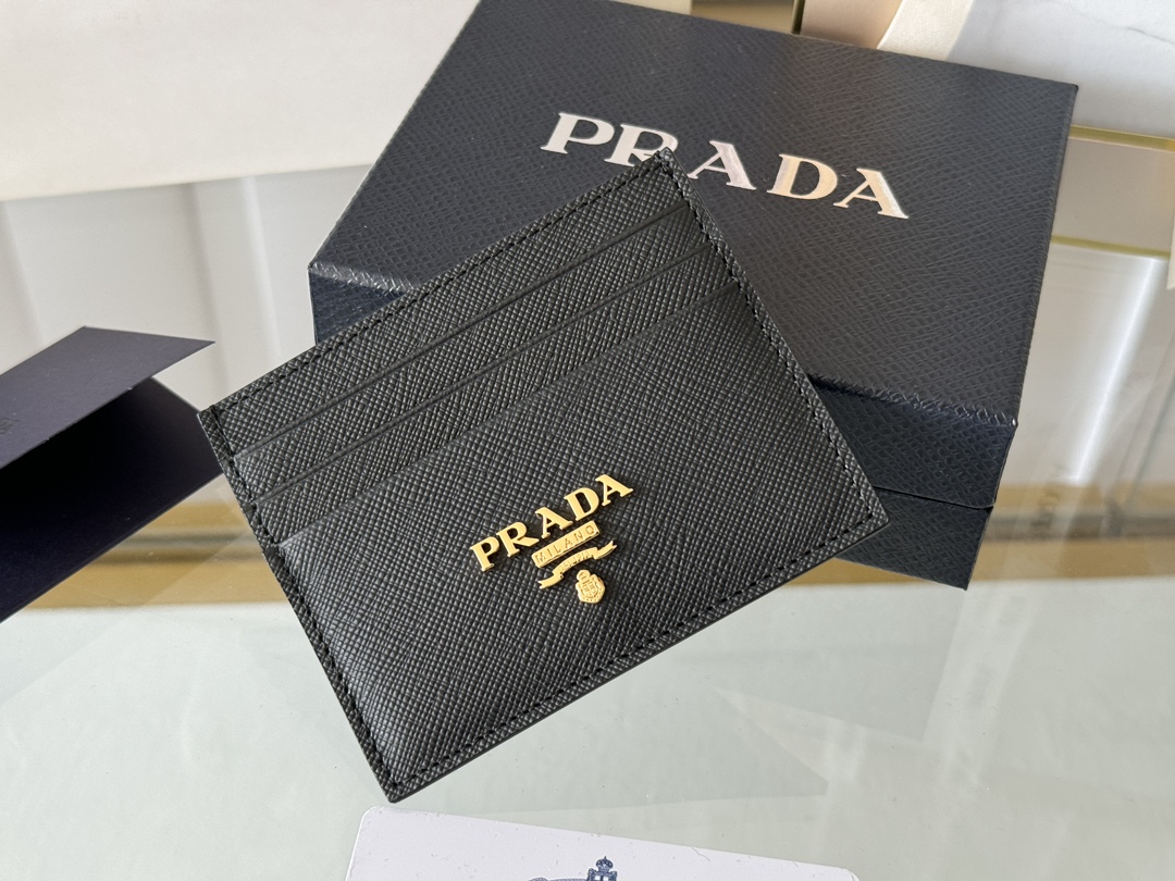 Prada 款女士卡​片夹 官网​同‎步 正‌品开‎发
