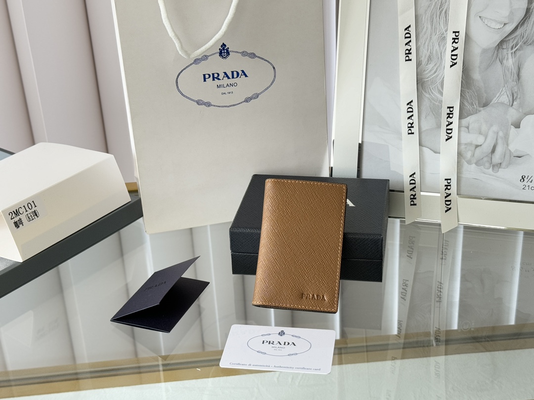 Prada Buy
 Wallet Card pack Unisex Calfskin Cowhide Fashion