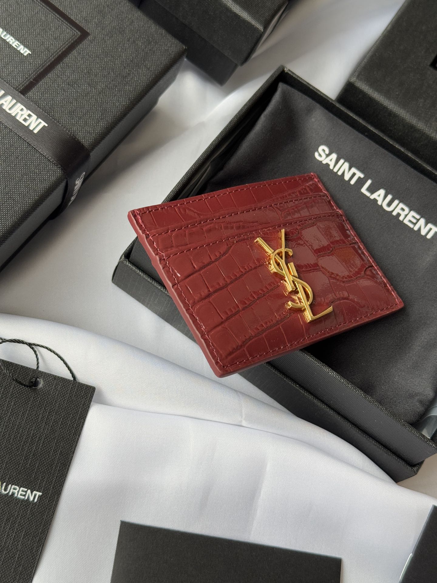 Yves Saint Laurent Crocodile Embossed Leather Card Holder Wallet 5 i1732449192 5749 8