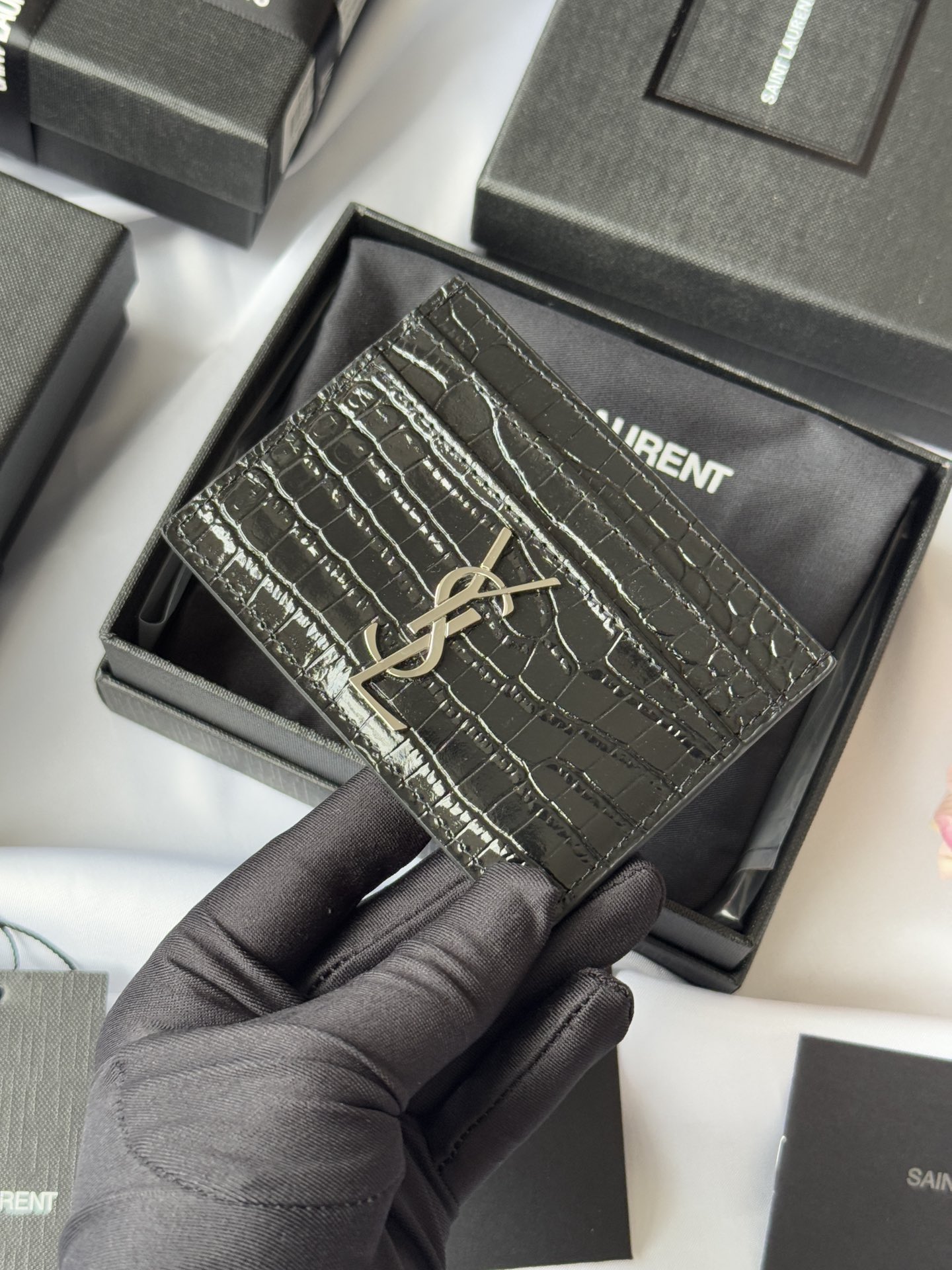 Saint Laurent Paris Crocodile Embossed Leather Card Holder Wallet Black 19 i1732449459 2812 0