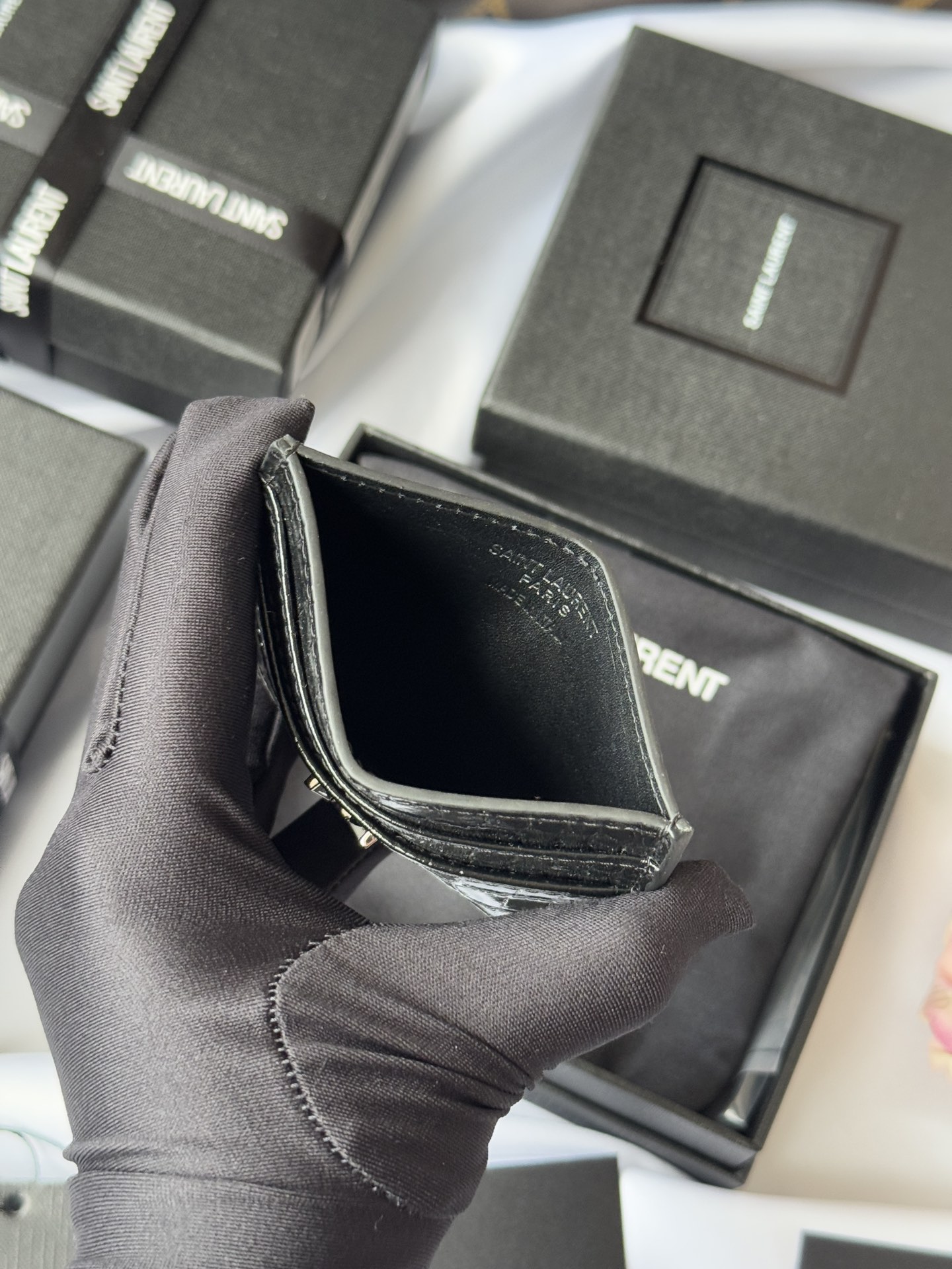 Saint Laurent Paris Crocodile Embossed Leather Card Holder Wallet Black 20 i1732449459 7844 7