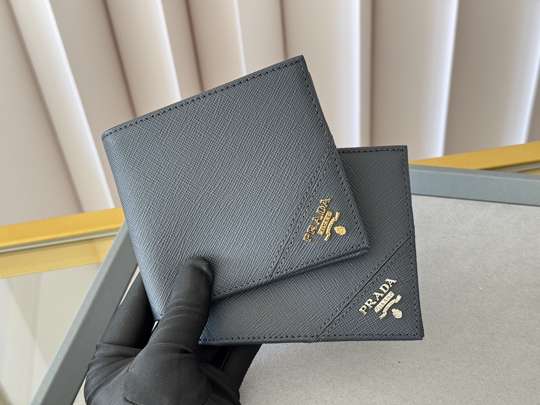 NO:671112,2M0513 blue hand shot, Prada, prada198609092M0513 蓝色 手拍图,普拉达,prada,欧美剧