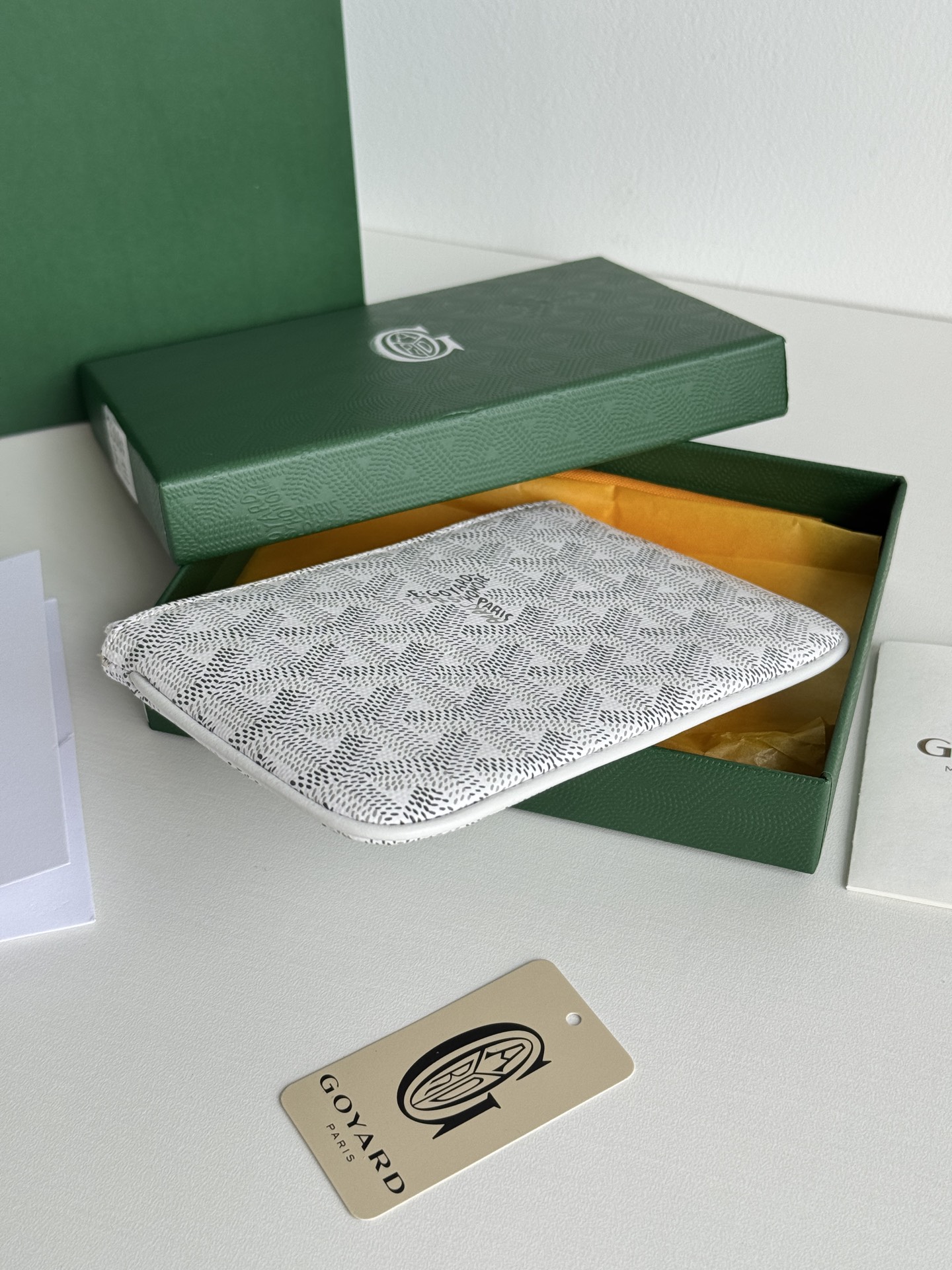 G0YARD（戈雅）ミニ手包 - 防水で耐久性に優れた高級小物