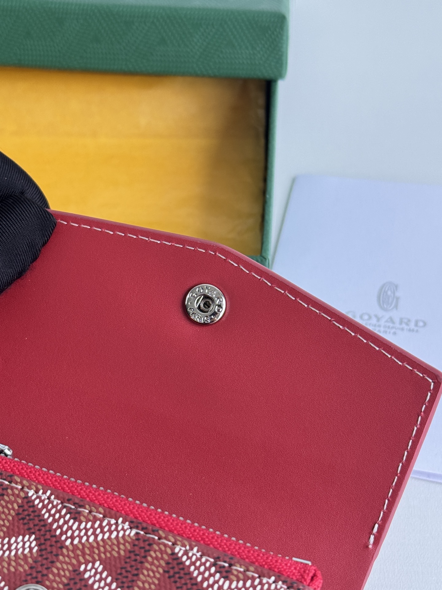 Saint-Gabriel 三折財布 - Goyardine帆布と小牛皮製の軽量デザイン