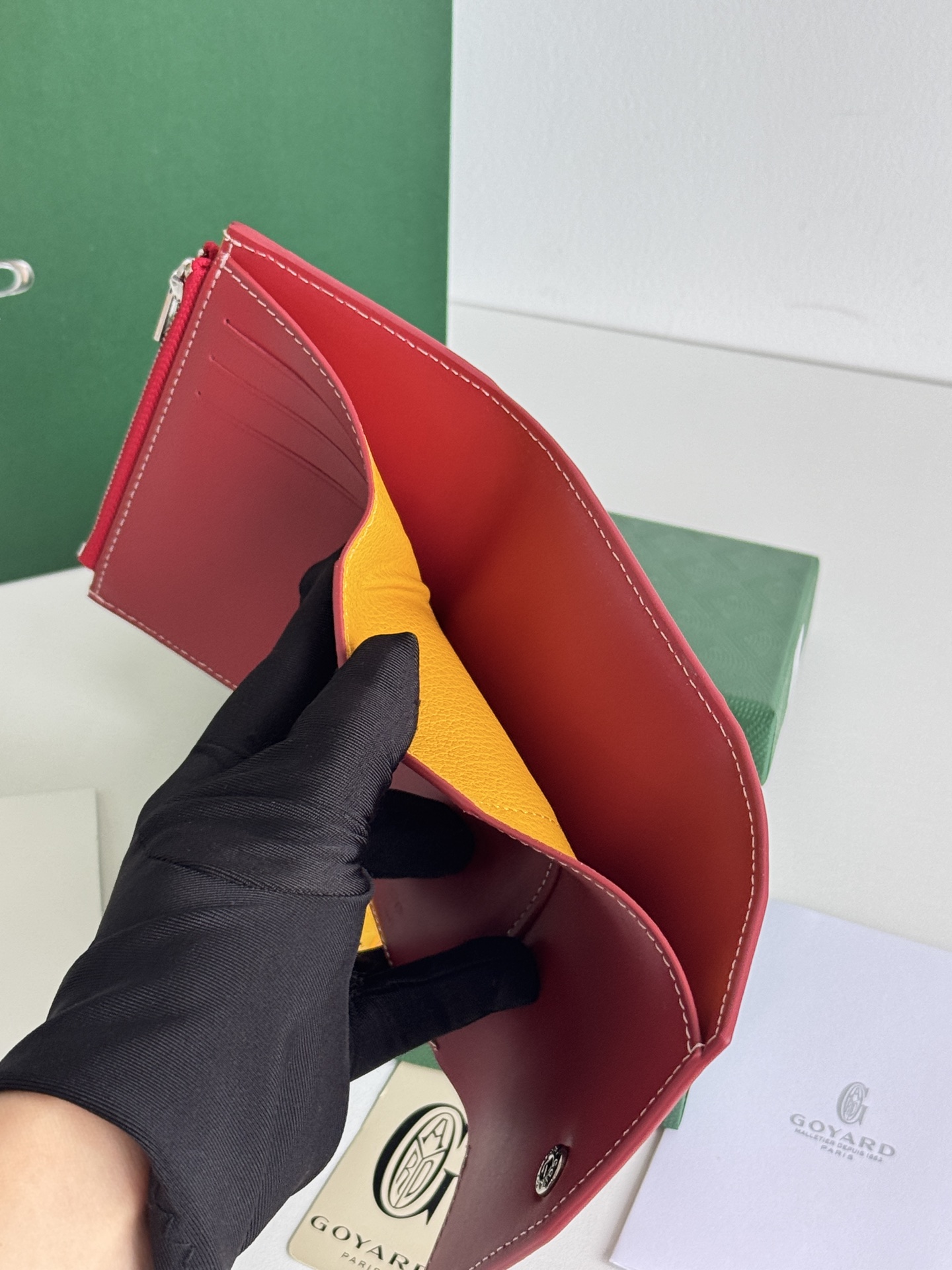 Saint-Gabriel 三折財布 - Goyardine帆布と小牛皮製の軽量デザイン