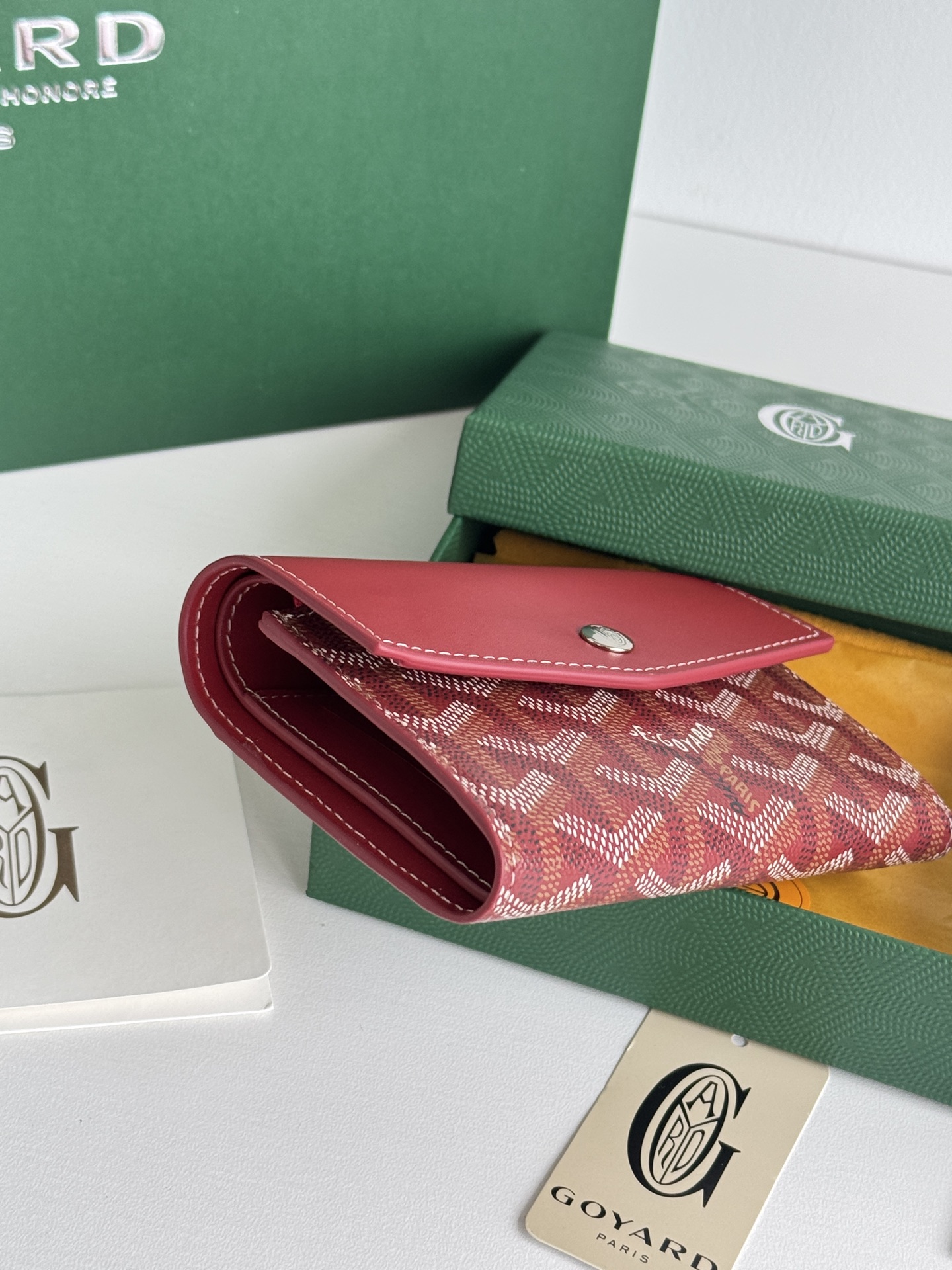 Saint-Gabriel 三折財布 - Goyardine帆布と小牛皮製の軽量デザイン