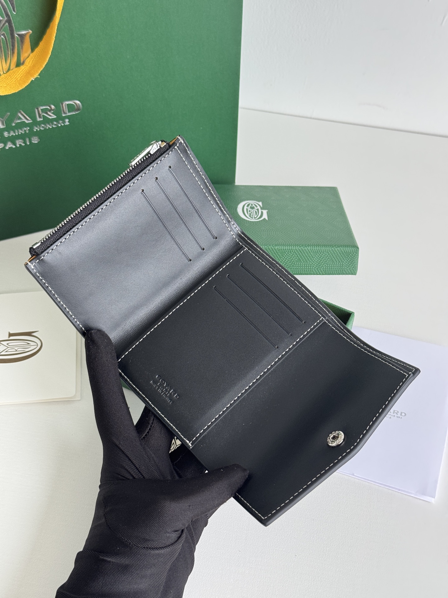 Saint-Gabriel 三折財布 | Goyardine帆布と小牛皮の高級仕立て