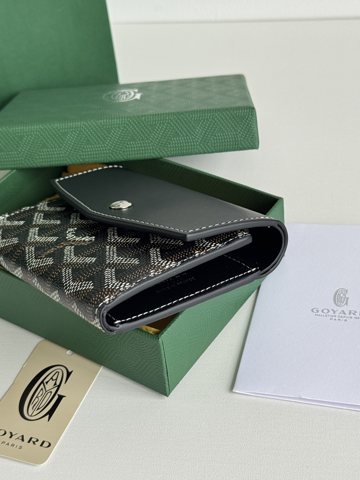 Saint-Gabriel 三折財布 | Goyardine帆布と小牛皮の高級仕立て