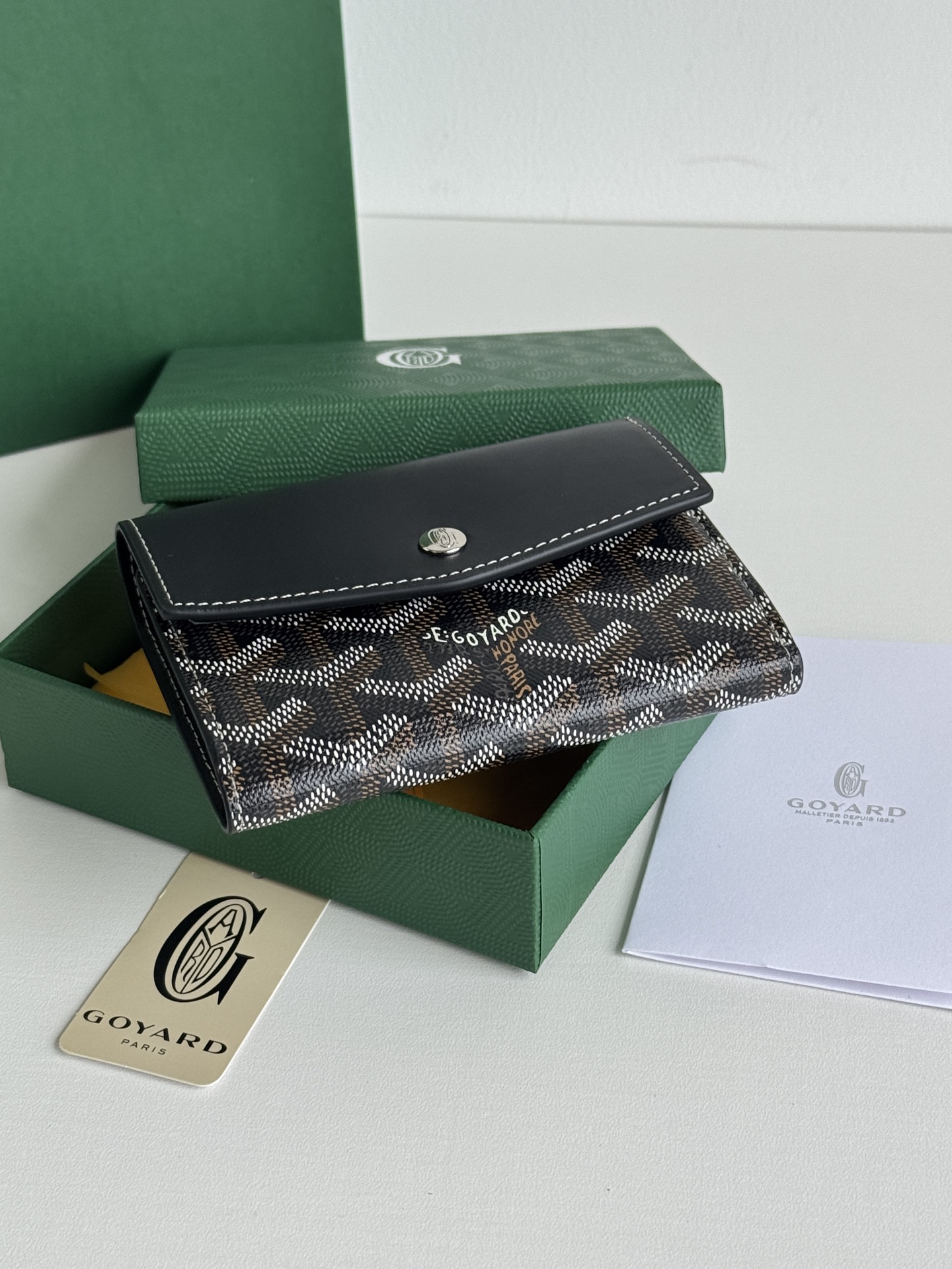 Saint-Gabriel 三折財布 | Goyardine帆布と小牛皮の高級仕立て