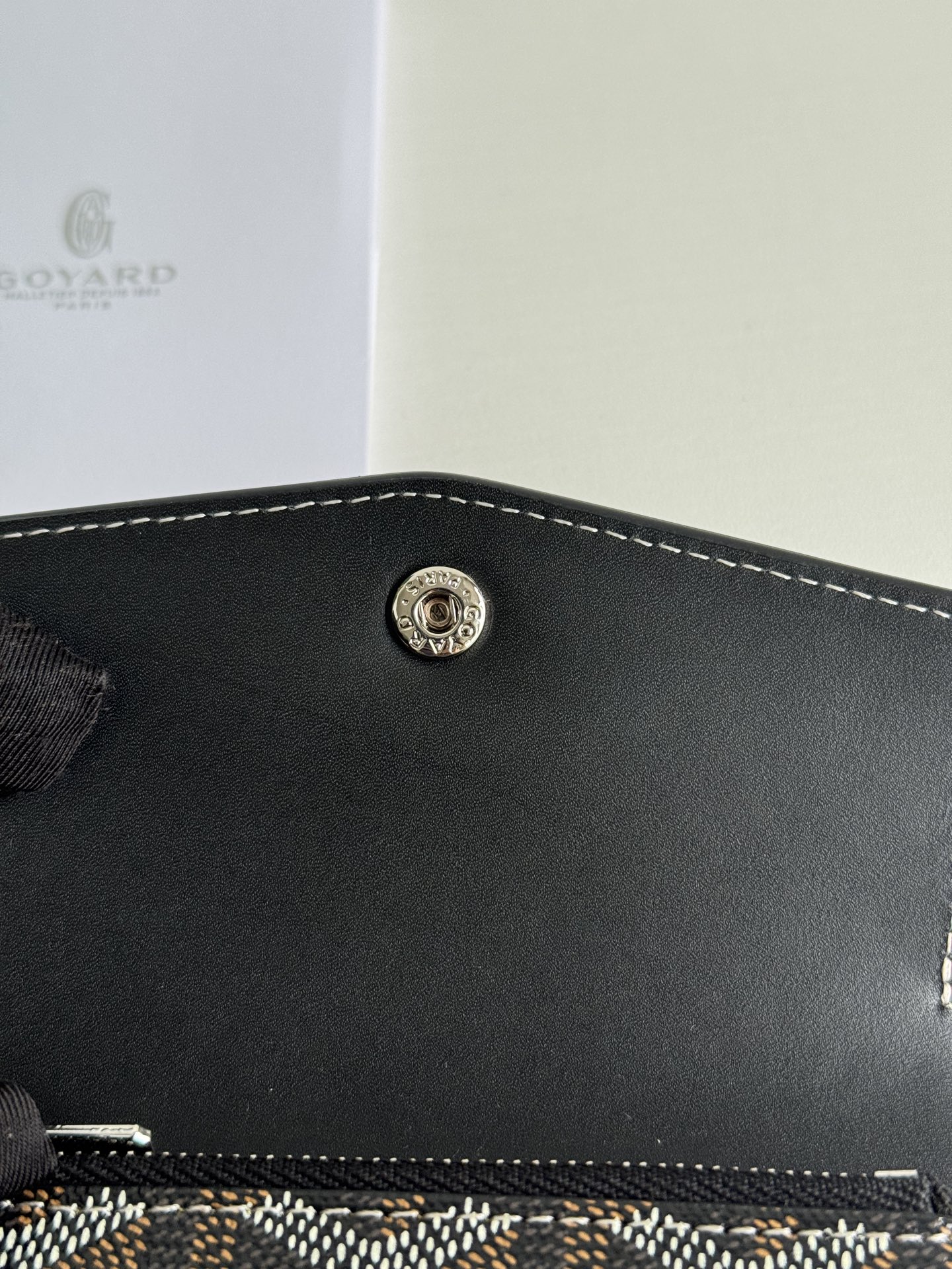 Saint-Gabriel 三折財布 | Goyardine帆布と小牛皮の高級仕立て