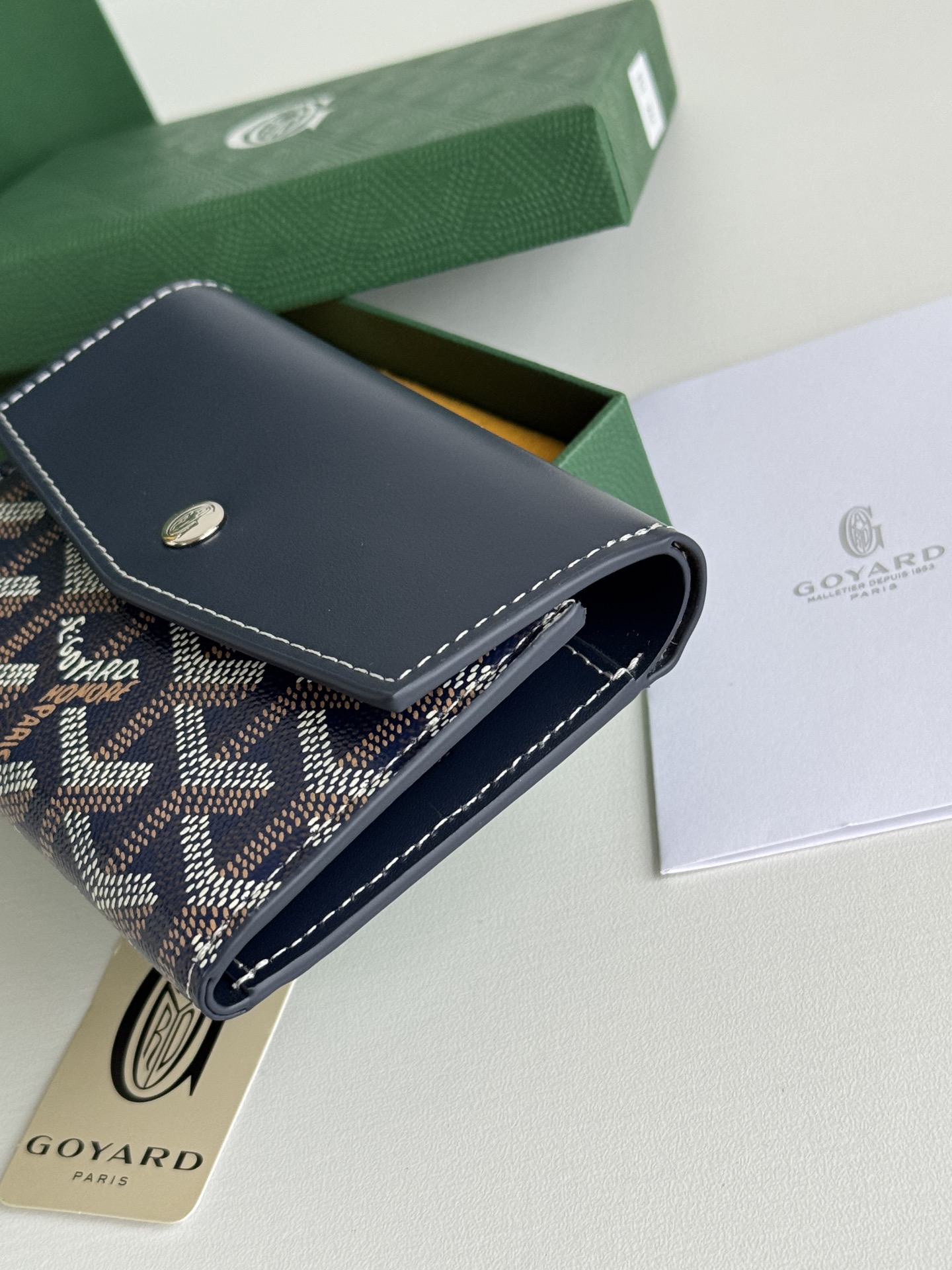 Saint-Gabriel 三折財布 - Goyardine 帆布と小牛皮のコンパクトデザイン