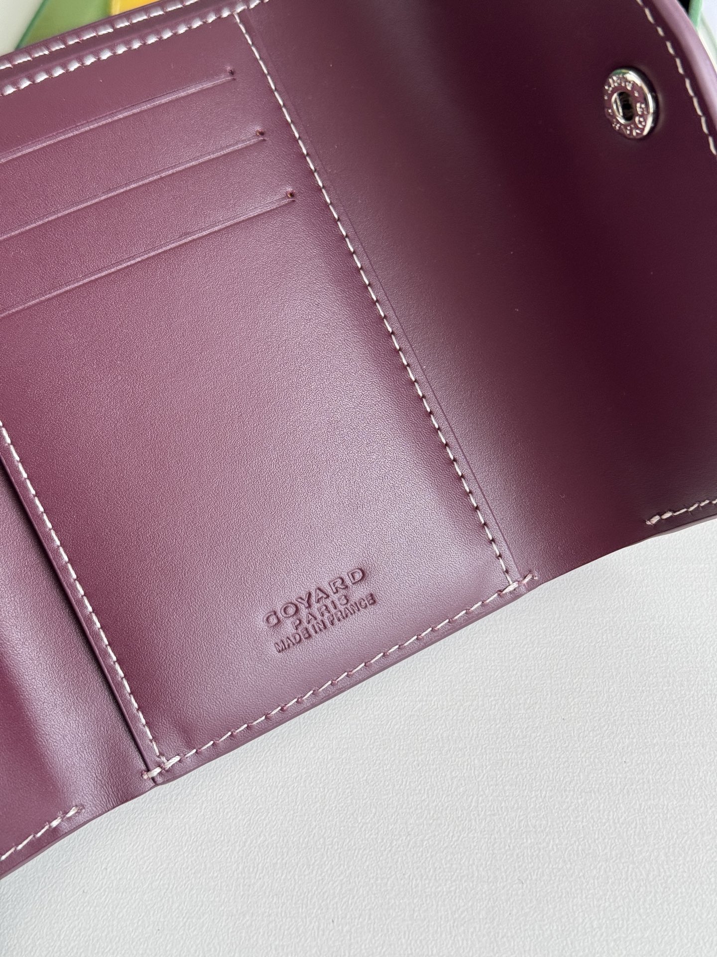 Saint-Gabriel 三折財布 - Goyardine帆布と小牛皮のエレガントなデザイン