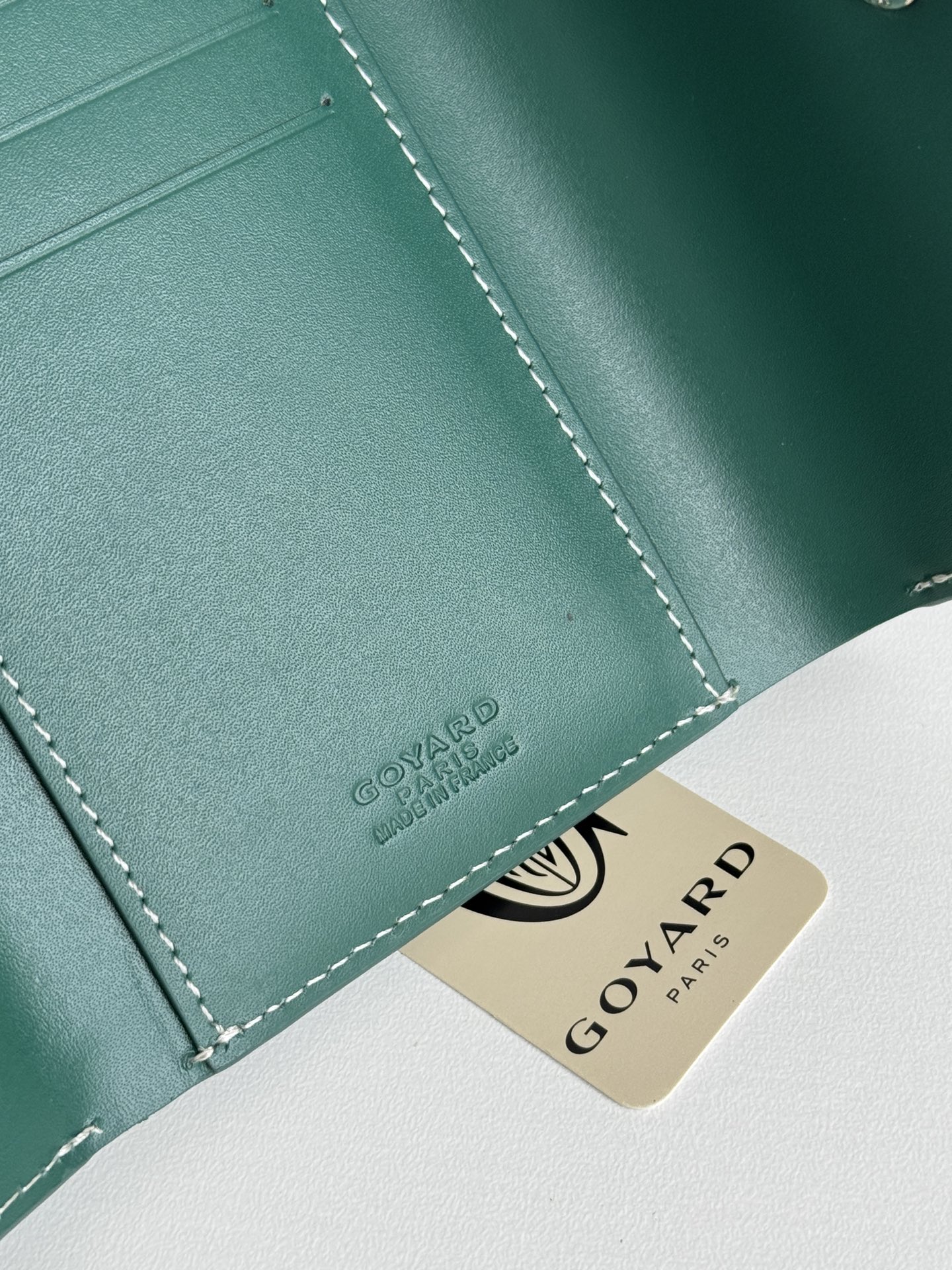 Saint-Gabriel 三折財布 - Goyardine 帆布と小牛皮のコンパクトデザイン