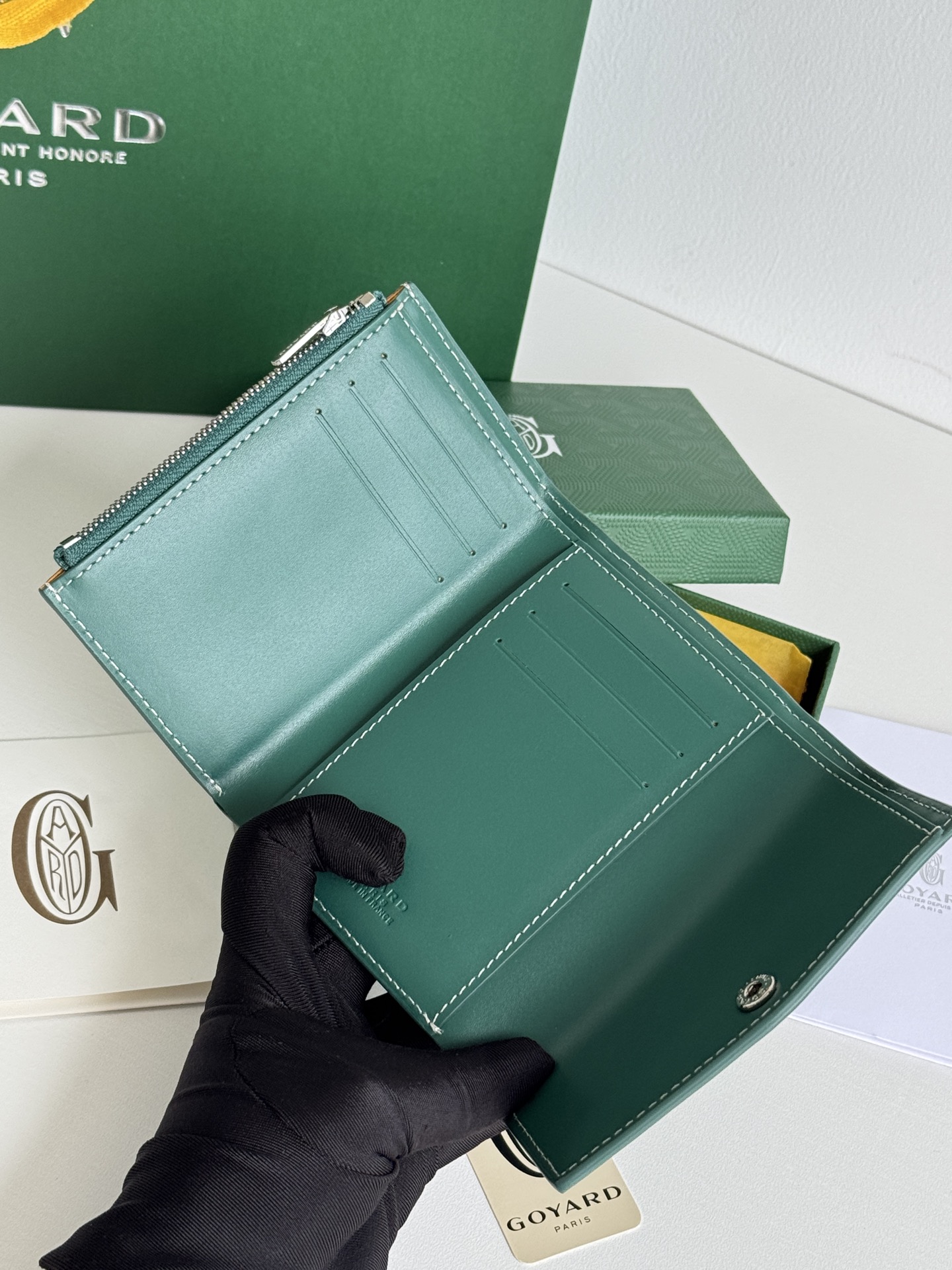 Saint-Gabriel 三折財布 - Goyardine 帆布と小牛皮のコンパクトデザイン