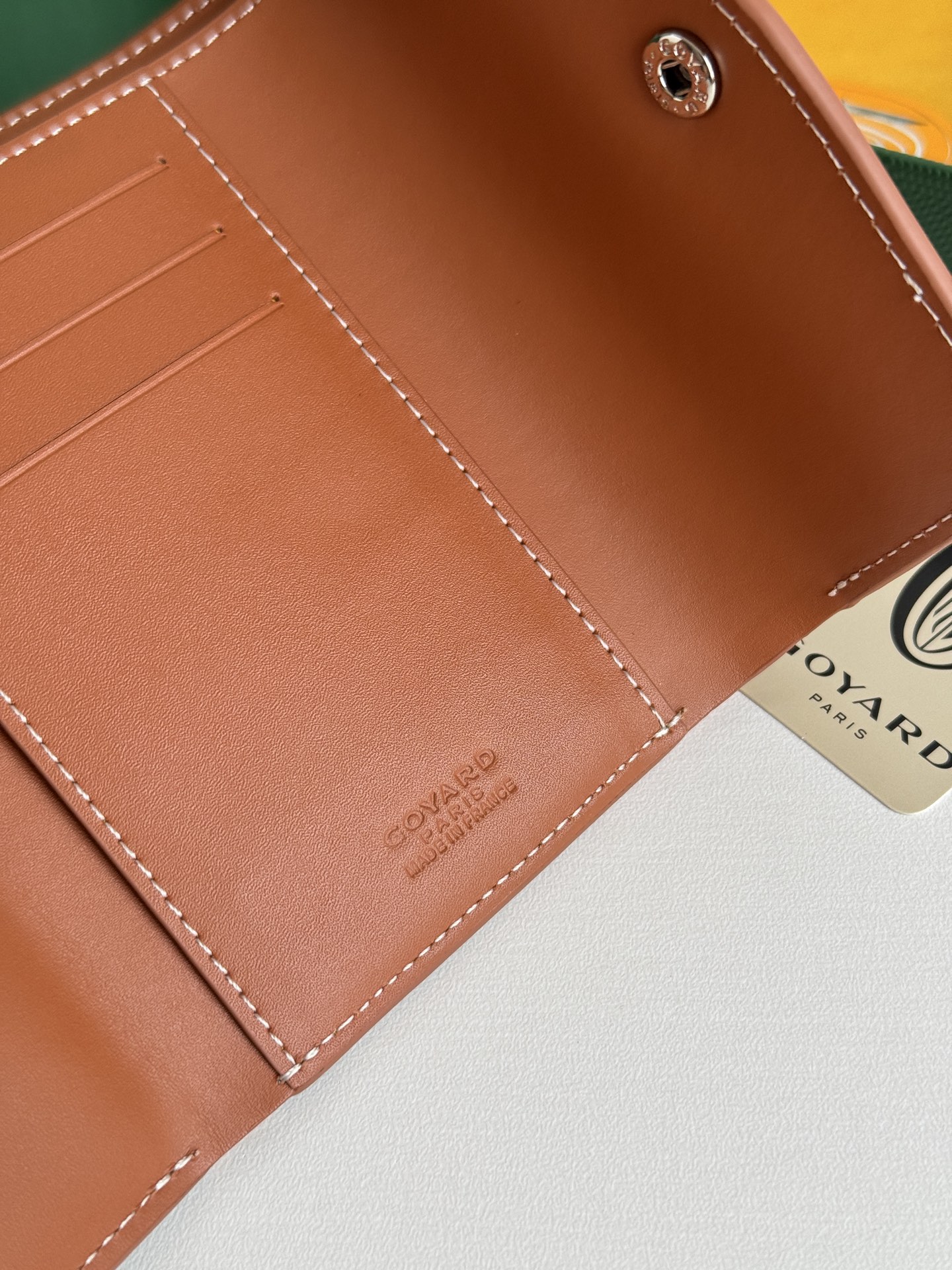 Saint-Gabriel 三折財布 - Goyardine帆布と小牛皮のエレガントなデザイン